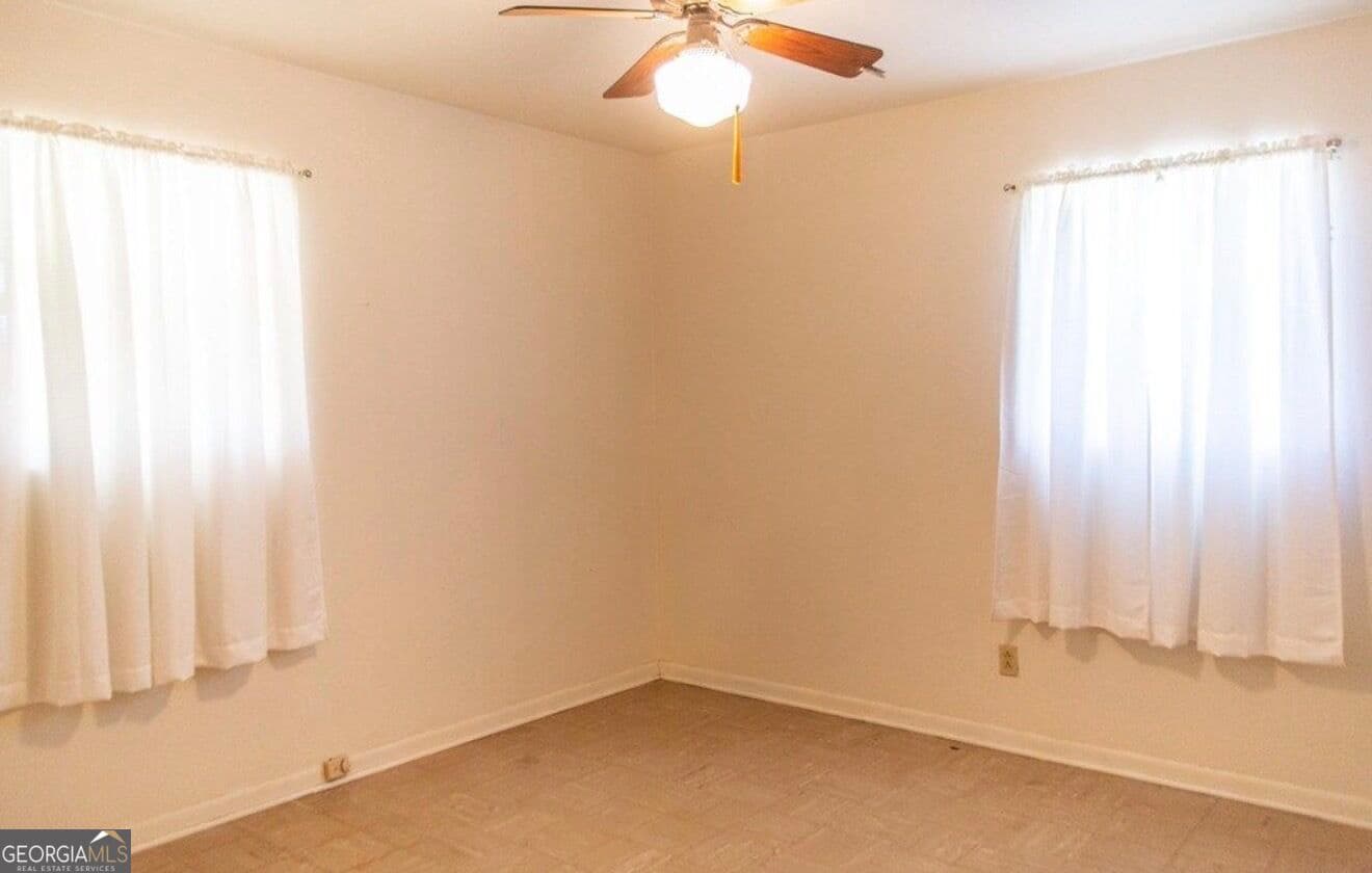 3 bedroom, 1.5 bathroom, 1,205 sq ft single family residence under contract at 2817 Cherokee Street, Waycross, GA 31503 — photo 6