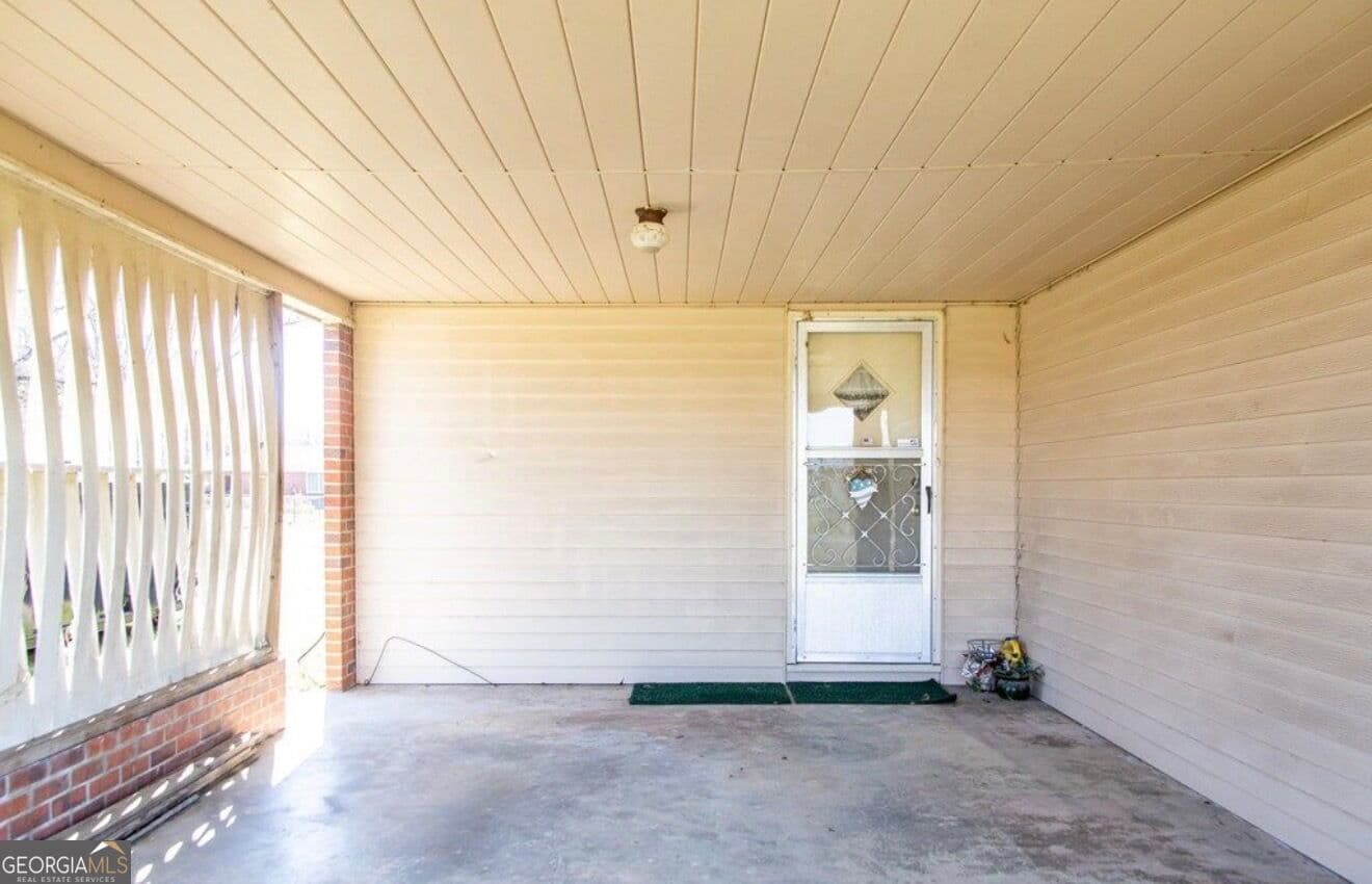 3 bedroom, 1.5 bathroom, 1,205 sq ft single family residence under contract at 2817 Cherokee Street, Waycross, GA 31503 — photo 8