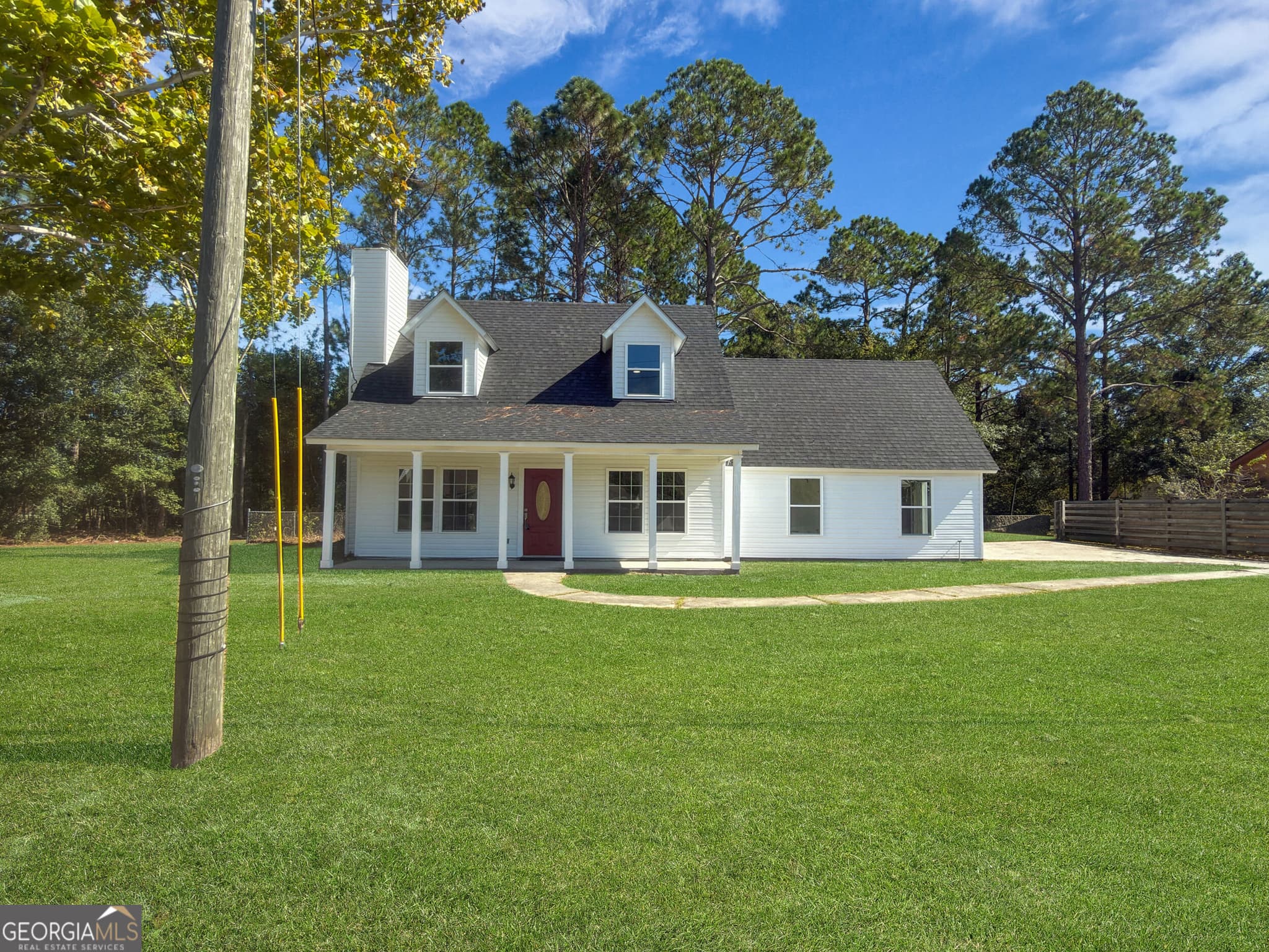 3 bedroom, 2 bathroom, 1,700 sq ft single family residence for sale at 648 Honey Ridge Lane, Hinesville, GA 31313 — photo 3
