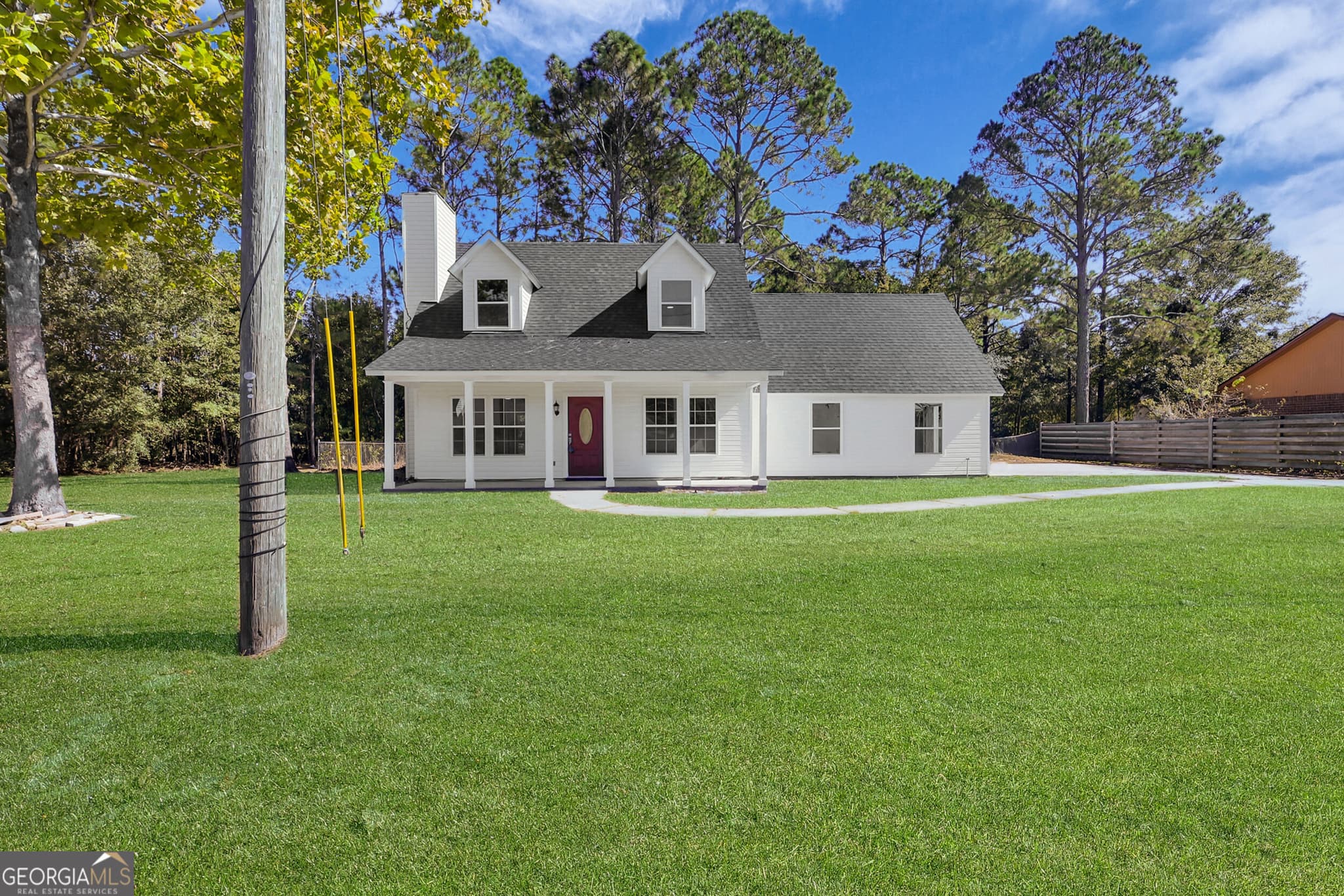 3 bedroom, 2 bathroom, 1,700 sq ft single family residence for sale at 648 Honey Ridge Lane, Hinesville, GA 31313 — photo 4