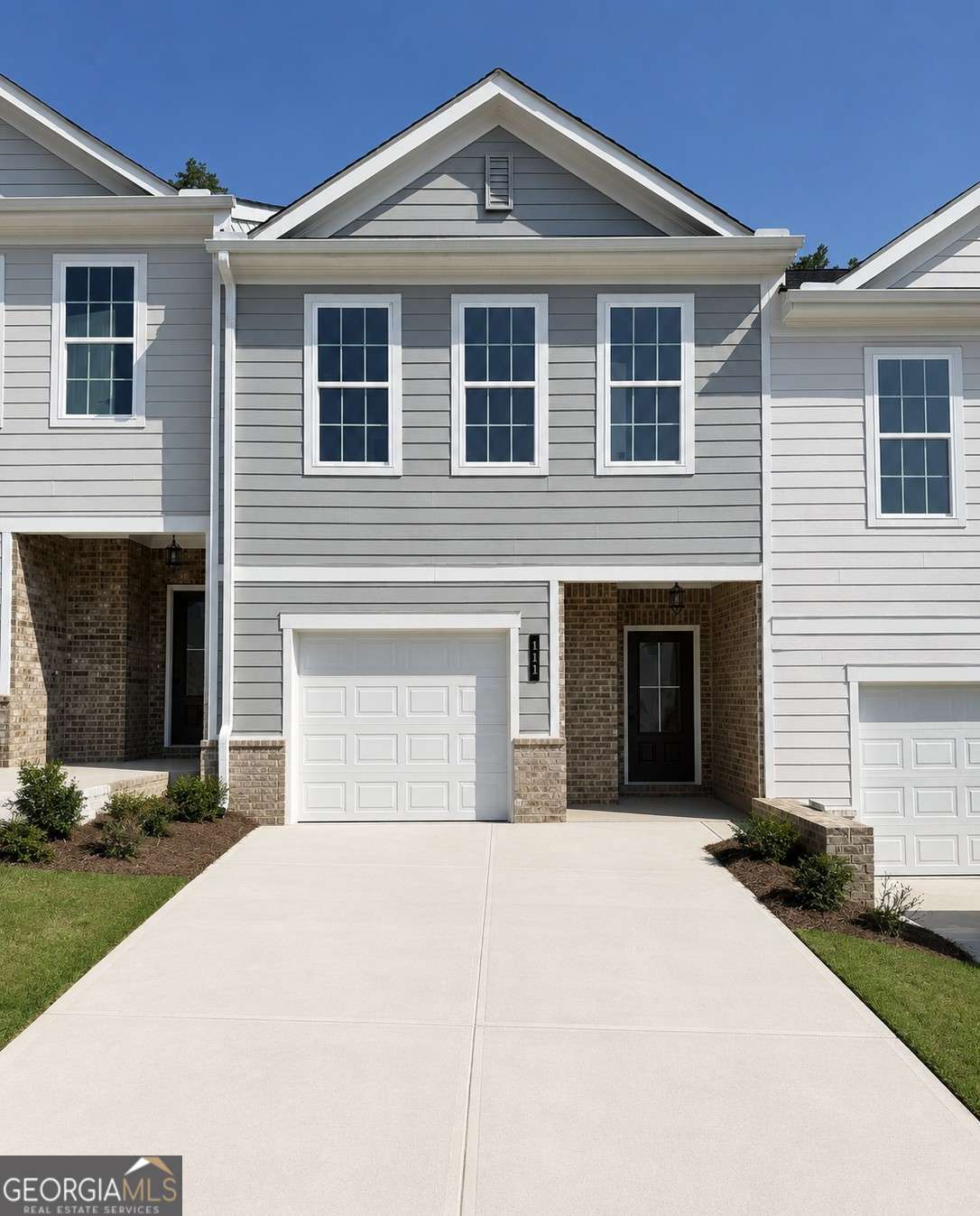 3 bedroom, 2.5 bathroom townhouse for sale at 111 Greenview Court, Homer, GA 30547 — photo 1 of 28