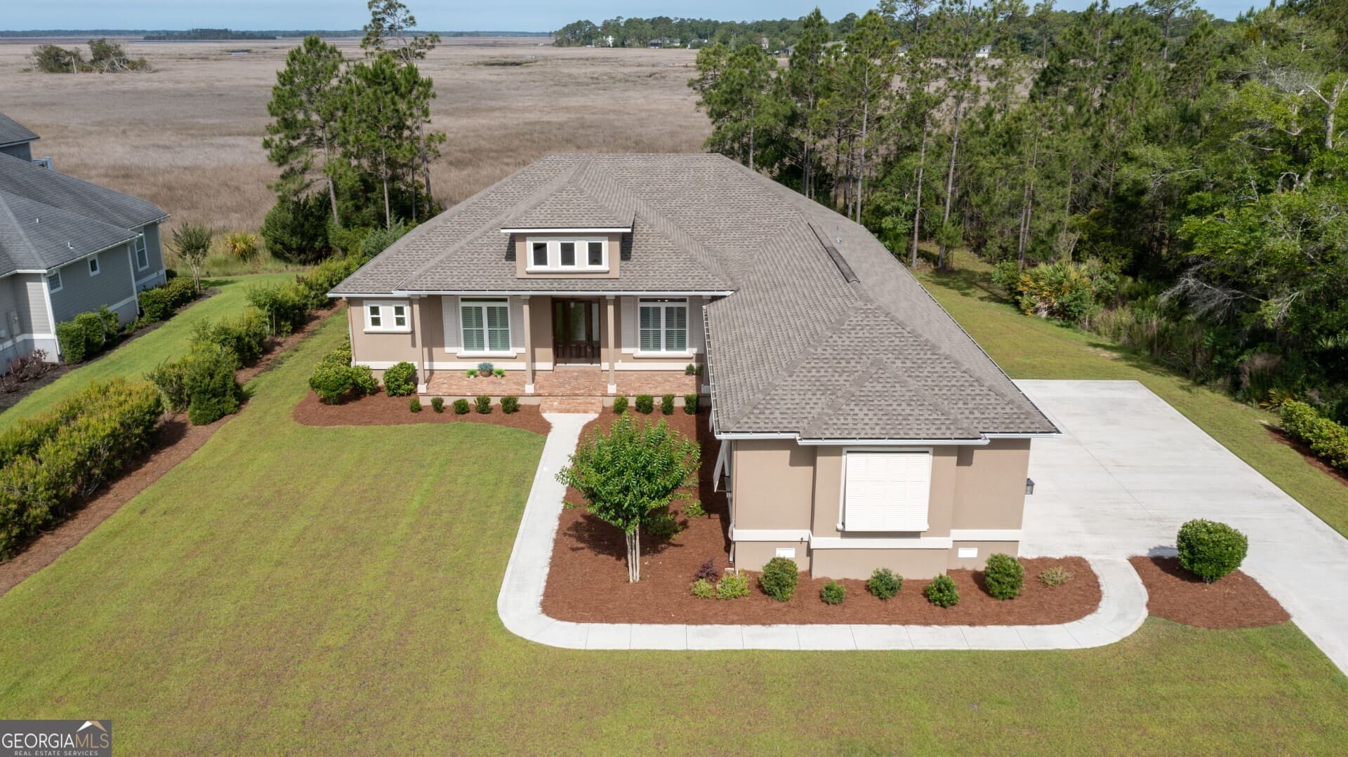 3 bedroom, 3.5 bathroom, 2,508 sq ft single family residence sold at 2010 Isles of St Marys Way, St. Marys, GA 31558
