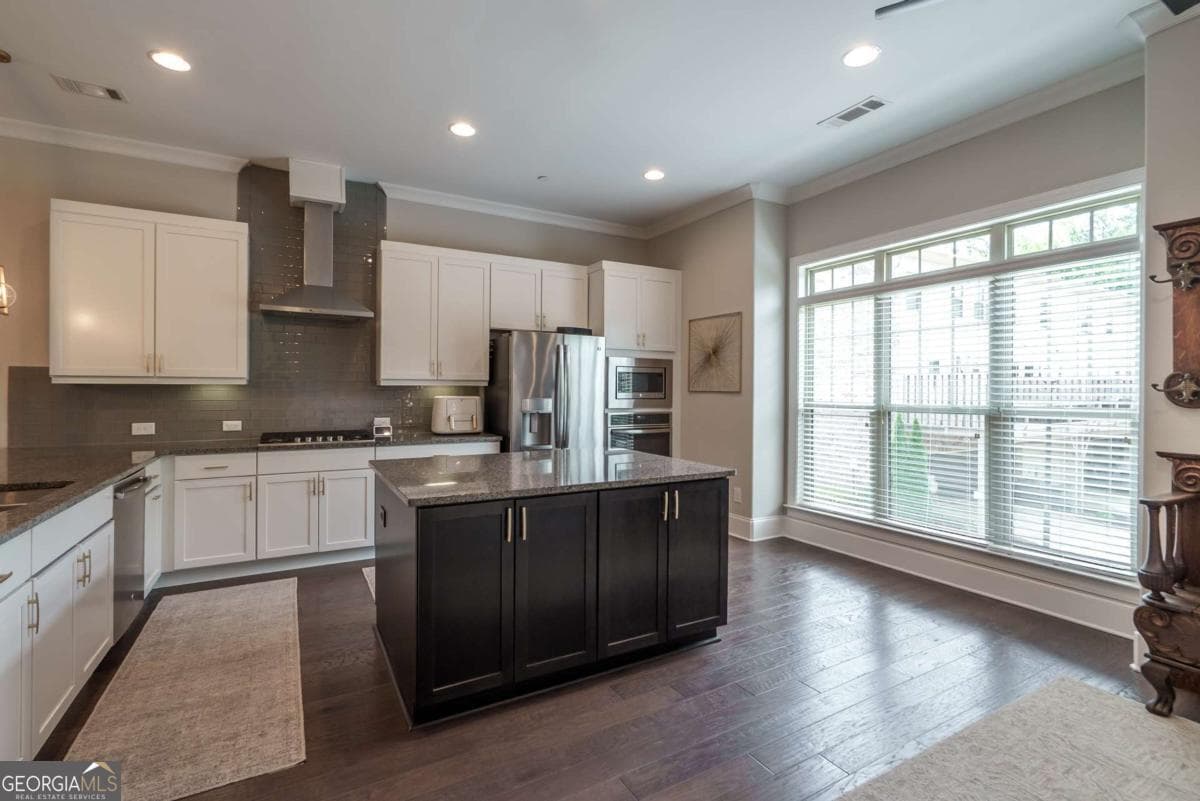 3 bedroom, 3.5 bathroom, 2,630 sq ft townhouse for sale at 721 Boynton Lane, Decatur, GA 30030 — photo 7
