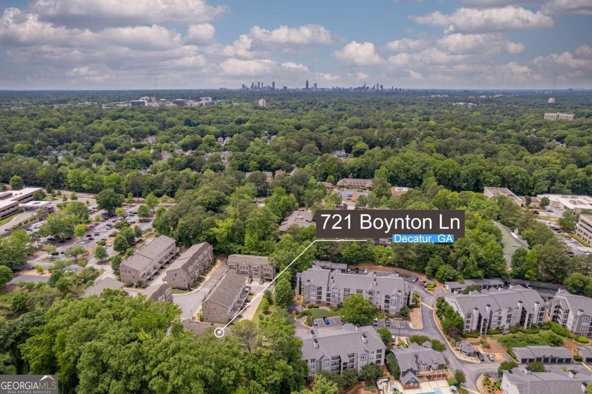 3 bedroom, 3.5 bathroom, 2,630 sq ft townhouse for sale at 721 Boynton Lane, Decatur, GA 30030 — photo 3