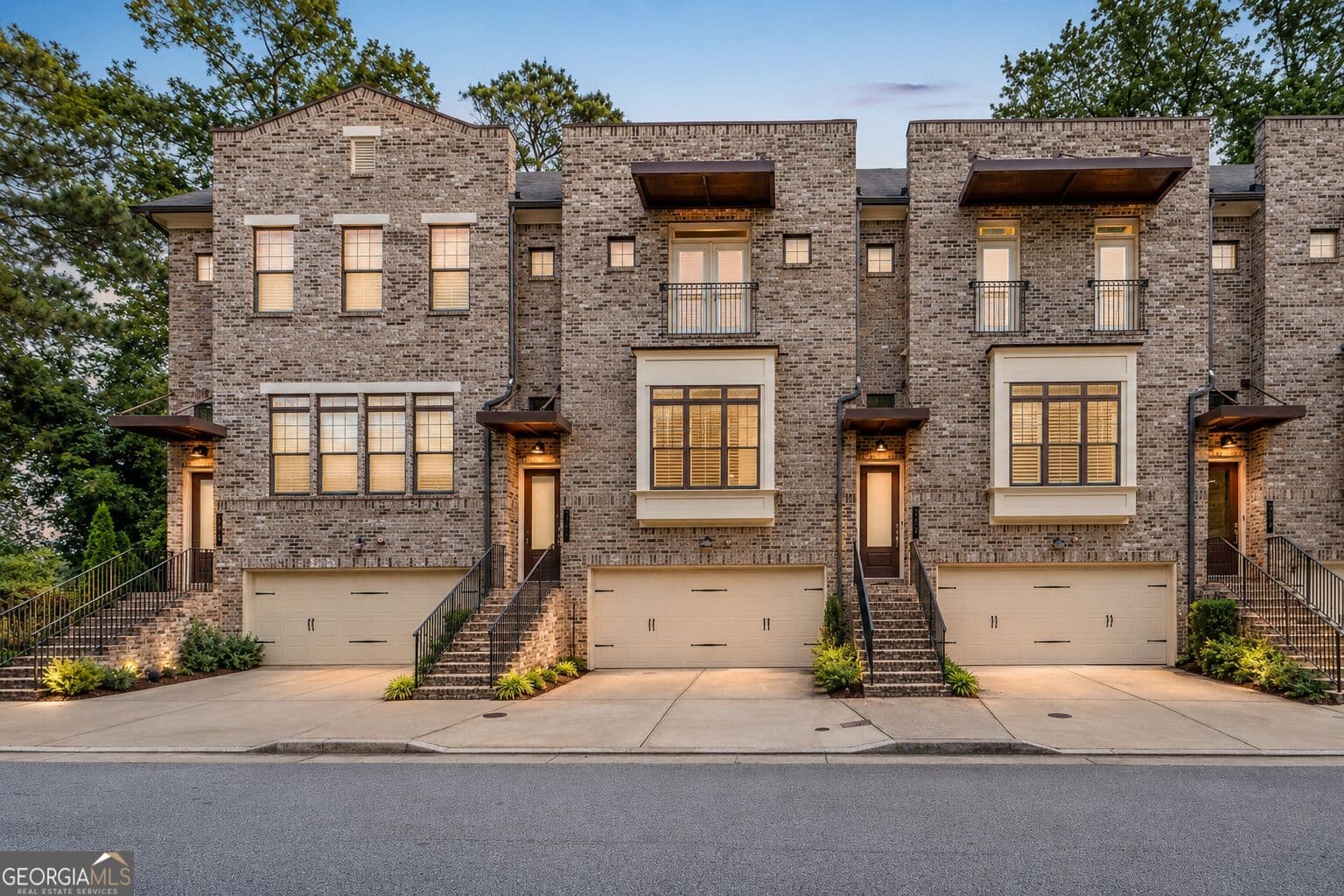 3 bedroom, 3.5 bathroom, 2,630 sq ft townhouse for sale at 721 Boynton Lane, Decatur, GA 30030 — photo 1 of 43