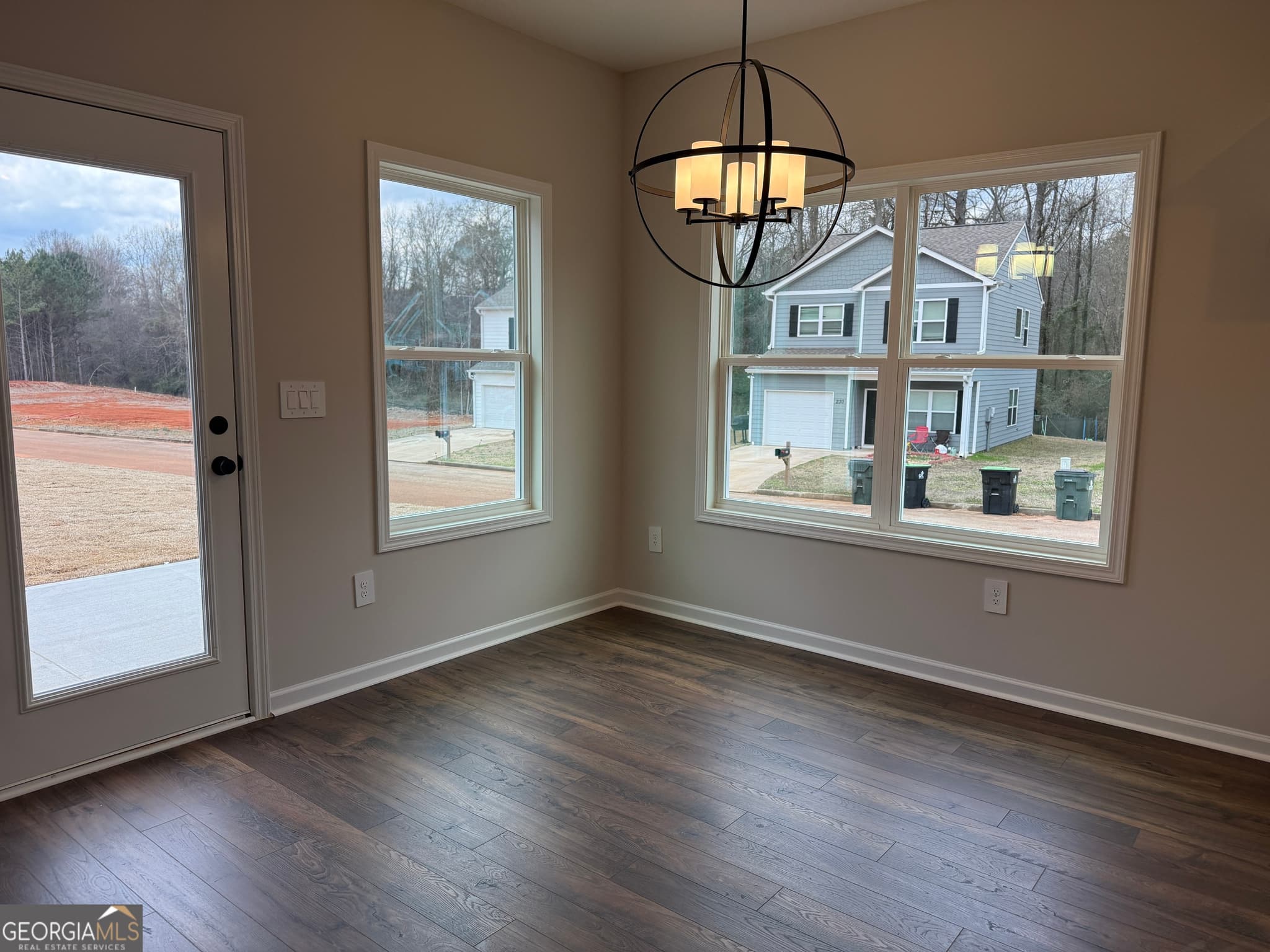 3 bedroom, 2.5 bathroom, 1,608 sq ft single family residence for sale at 2 Morningside Court, Thomaston, GA 30286 — photo 9