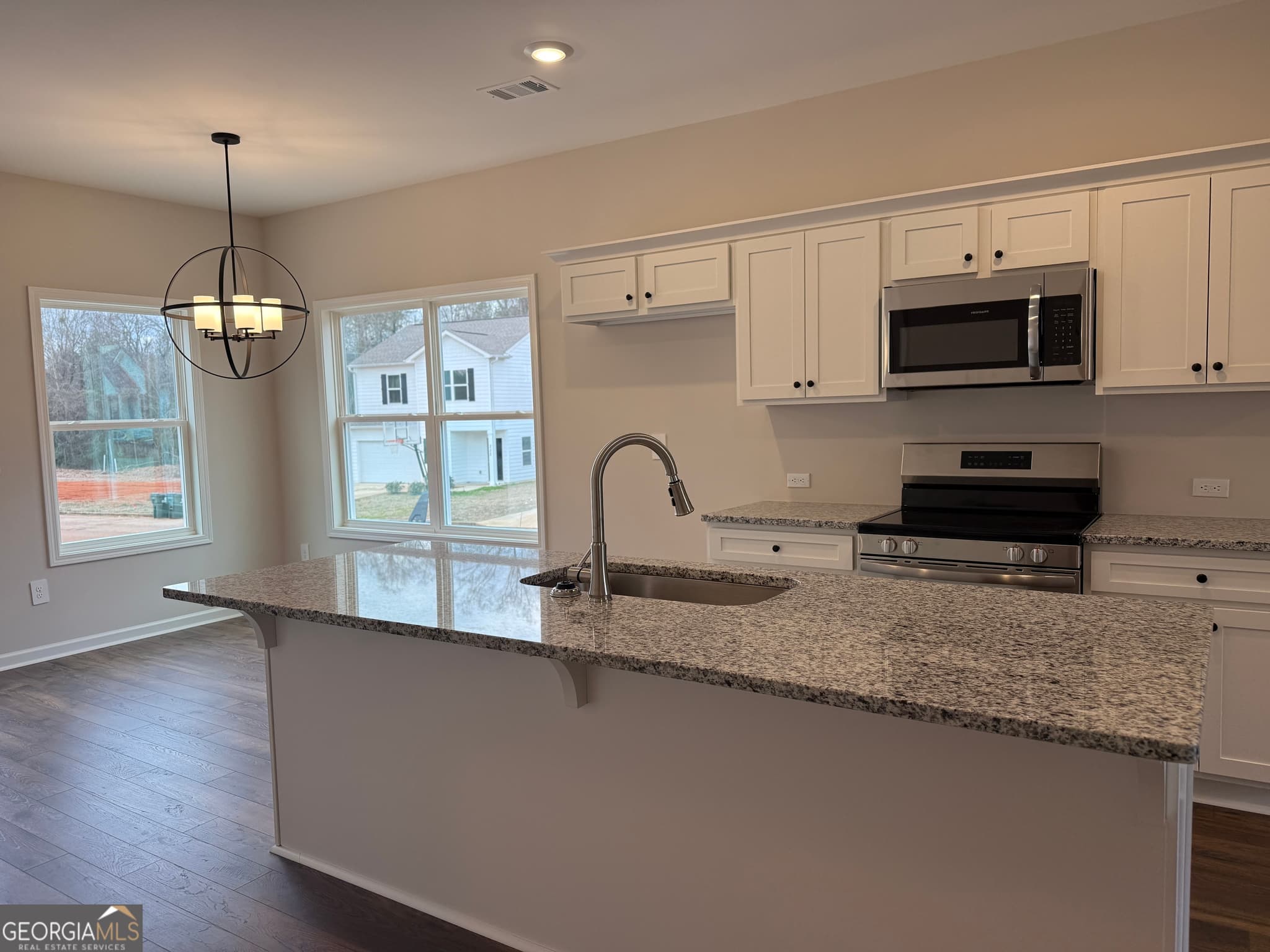 3 bedroom, 2.5 bathroom, 1,608 sq ft single family residence for sale at 2 Morningside Court, Thomaston, GA 30286 — photo 8
