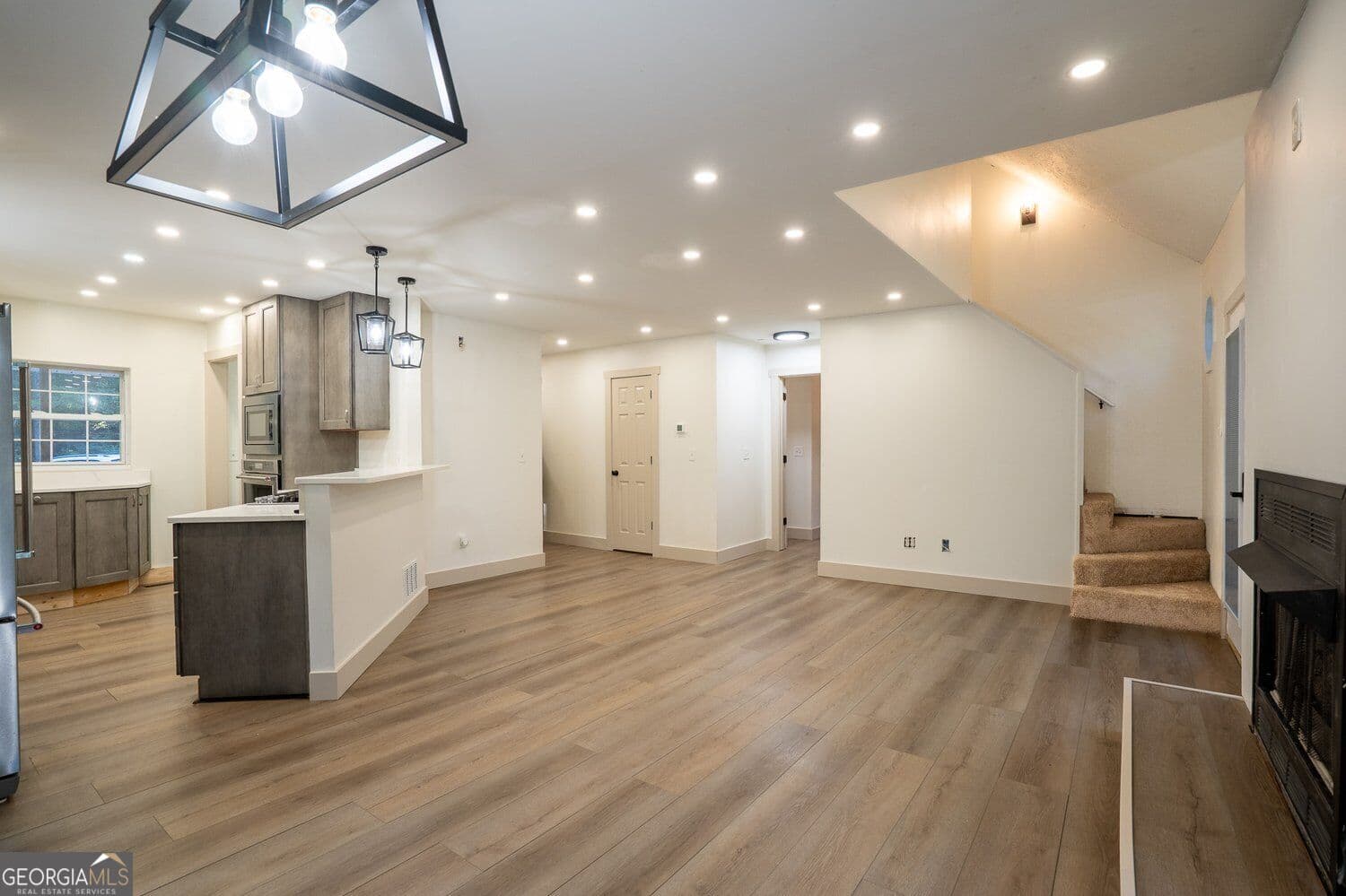 6 bedroom, 3 bathroom single family residence for sale at 3767 US Hwy 27, Buchanan, GA 30113 — photo 7