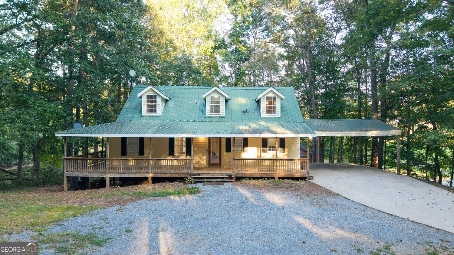 6 bedroom, 3 bathroom single family residence for sale at 3767 US Hwy 27, Buchanan, GA 30113 — photo 3
