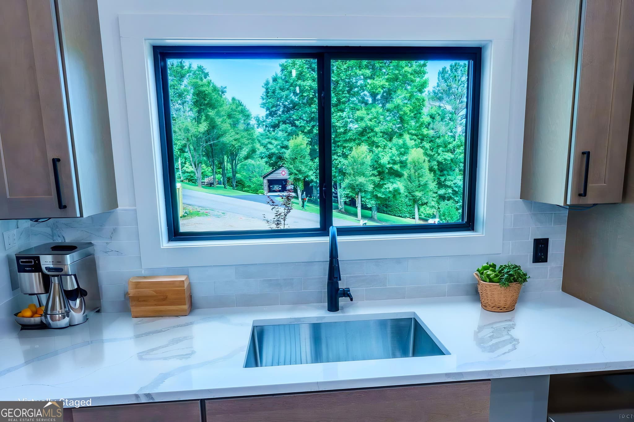 2 bedroom, 2 bathroom, 1,483 sq ft single family residence for sale at 215 Brookhaven Drive, Blairsville, GA 30512 — photo 5