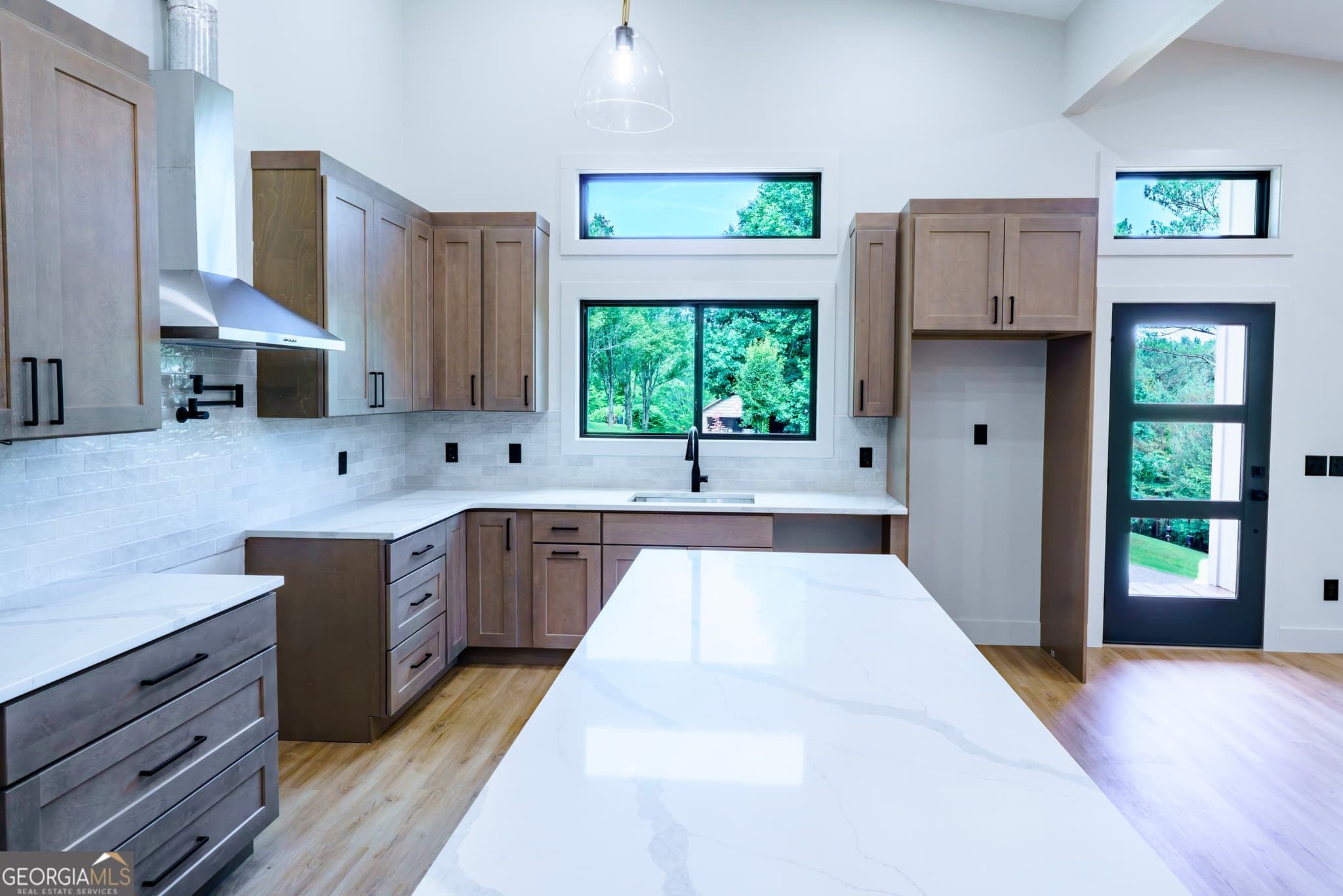 2 bedroom, 2 bathroom, 1,483 sq ft single family residence for sale at 215 Brookhaven Drive, Blairsville, GA 30512 — photo 4