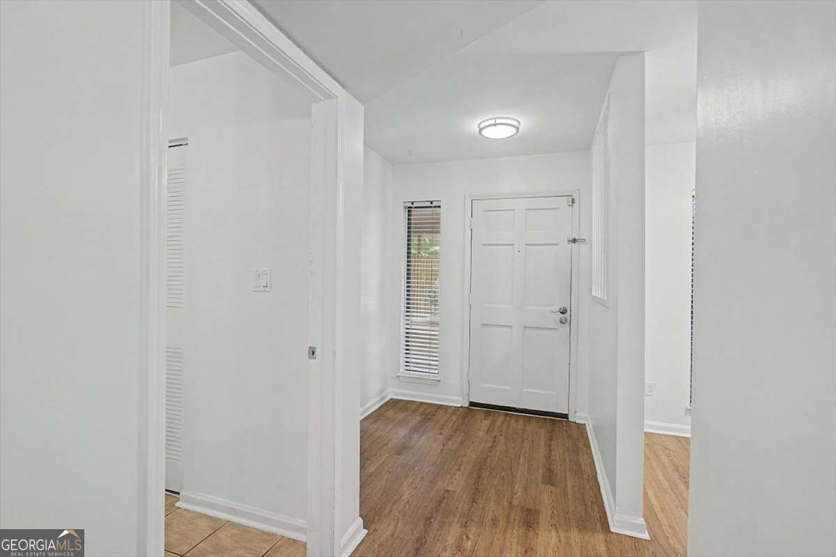 3 bedroom, 2.5 bathroom condominium for rent at 6350 Hawthorne Terrace, Peachtree Corners, GA 30092 for $2,200 a month — photo 7