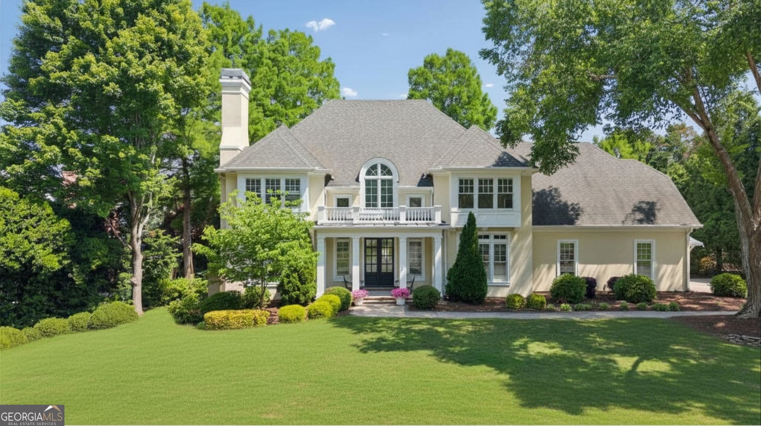 6 bedroom, 4.5 bathroom, 4,998 sq ft single family residence sold at 3305 Sulky Circle, Marietta, GA 30067