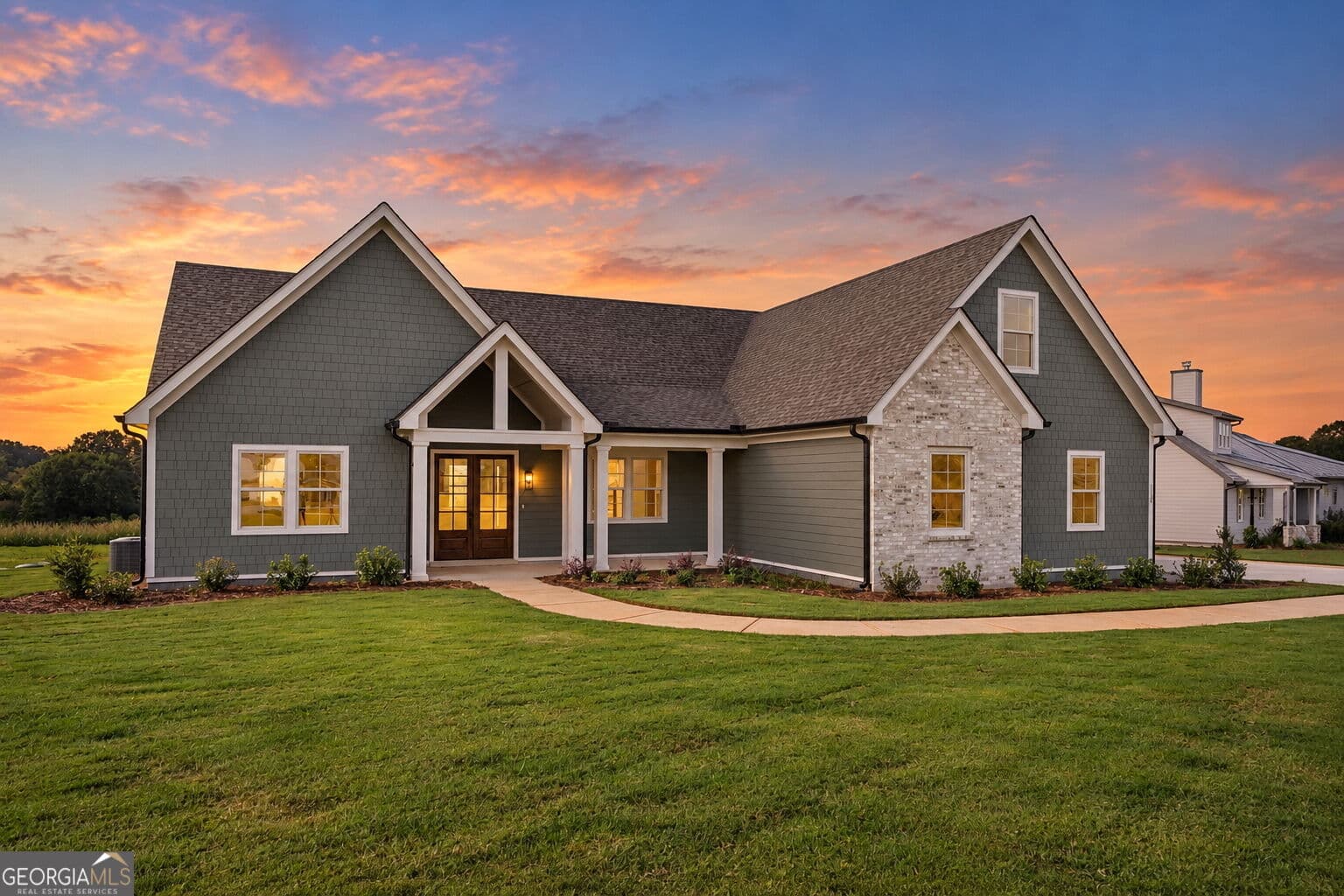 4 bedroom, 2.5 bathroom, 2,785 sq ft single family residence for sale at 1130 Madison Hills Drive, Madison, GA 30650 — photo 4