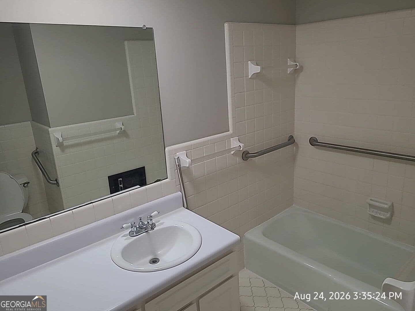 3 bedroom, 2 bathroom single family residence for rent at 563 Pinehill Road, Dublin, GA 31021 for $2,100 a month — photo 2