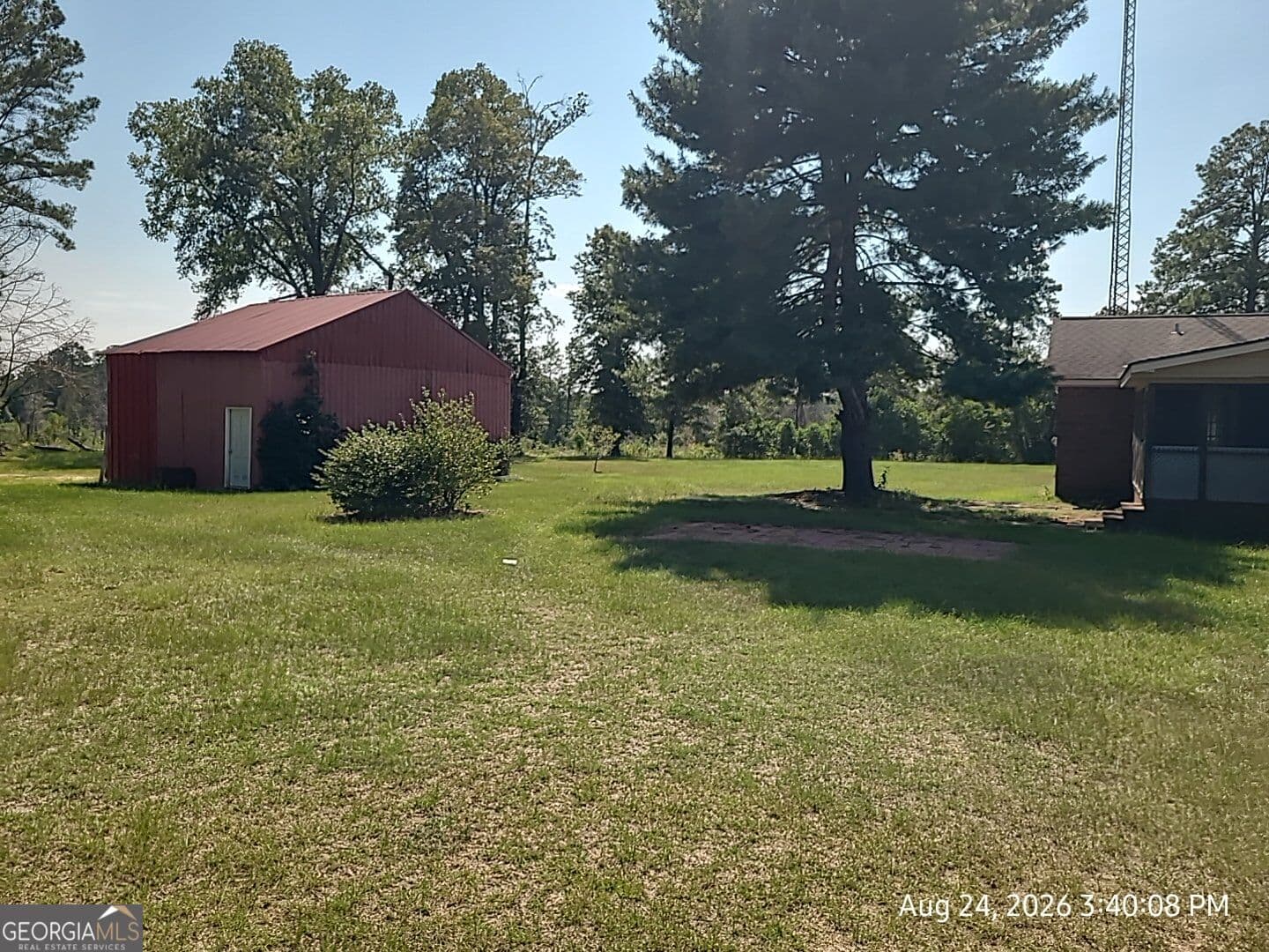3 bedroom, 2 bathroom single family residence for rent at 563 Pinehill Road, Dublin, GA 31021 for $2,100 a month — photo 3