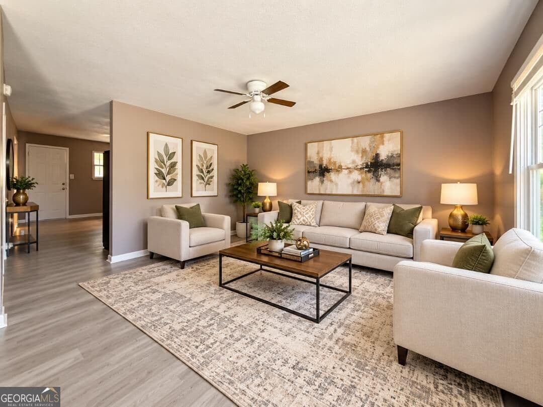 3 bedroom, 1.5 bathroom, 1,088 sq ft townhouse for sale at 214 Wesley Way, Lagrange, GA 30241 — photo 4