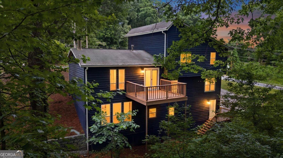 4 bedroom, 2.5 bathroom single family residence for sale at 5005 Green Forest Plwy, Smyrna, GA 30082 — photo 3