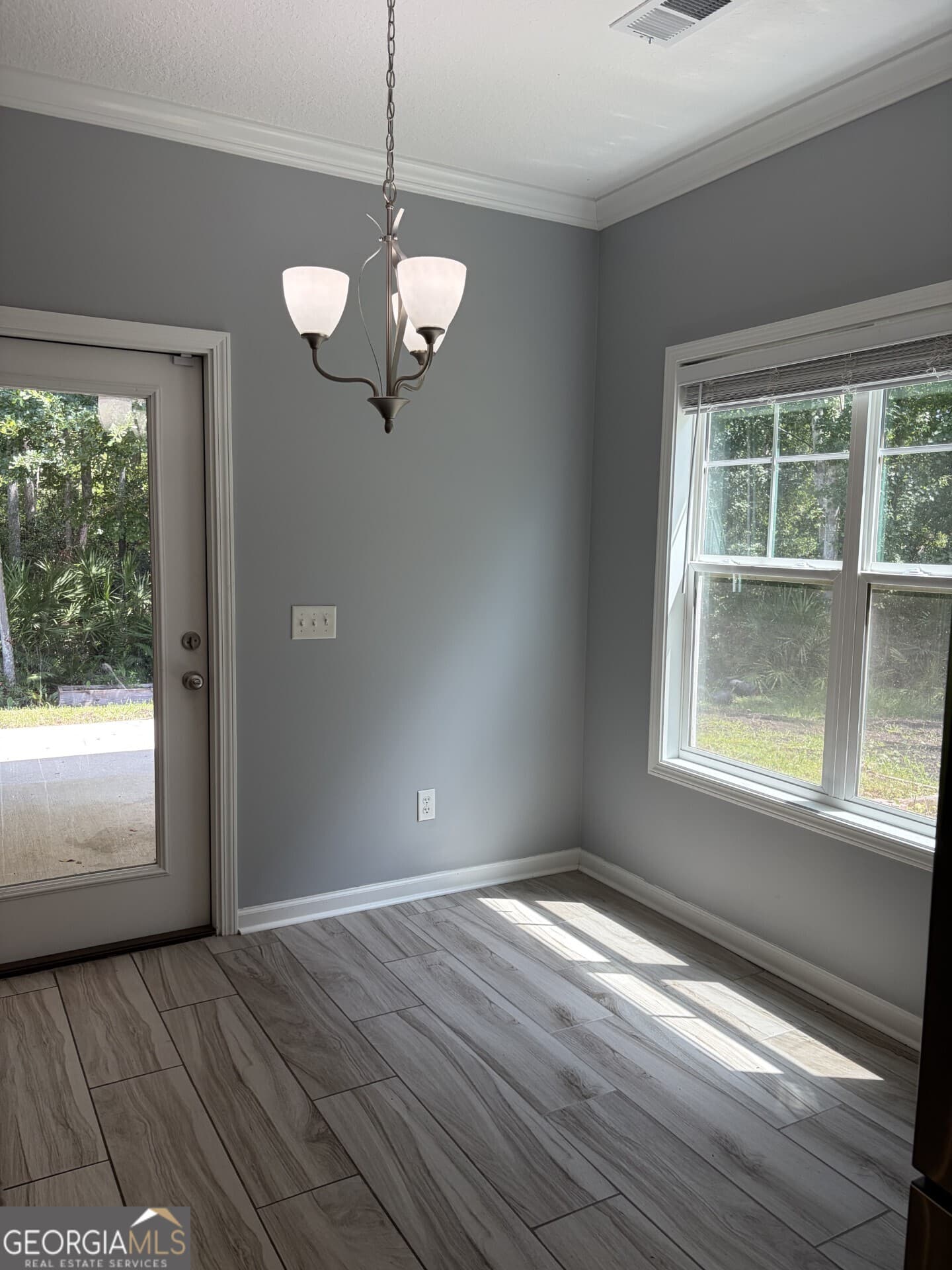 3 bedroom, 2 bathroom, 1,535 sq ft single family residence for sale at 325 Gary Circle, St. Marys, GA 31558 — photo 9