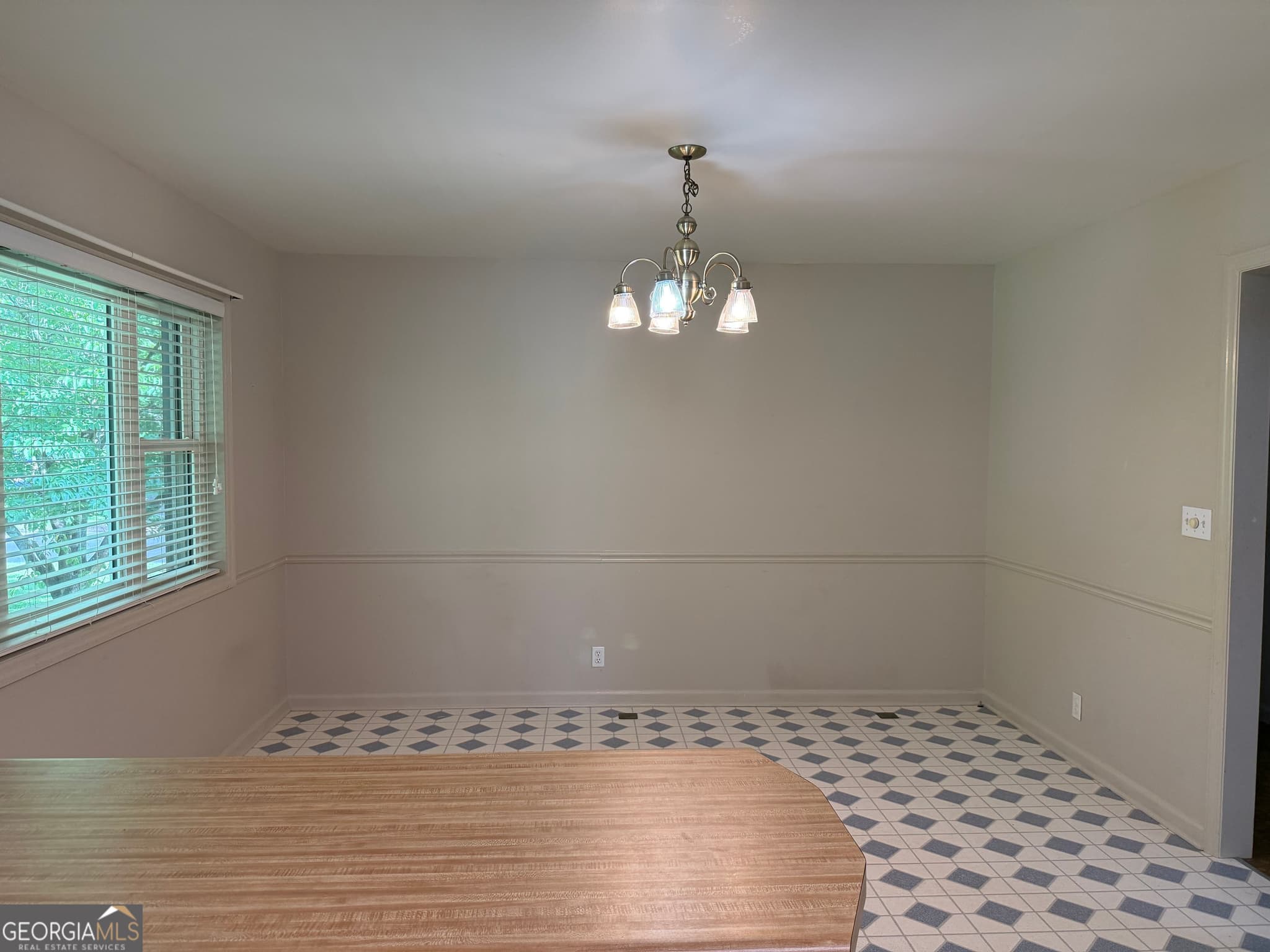 5 bedroom, 3 bathroom, 3,353 sq ft single family residence for sale at 1406 Maplewood Drive, Macon, GA 31210 — photo 6