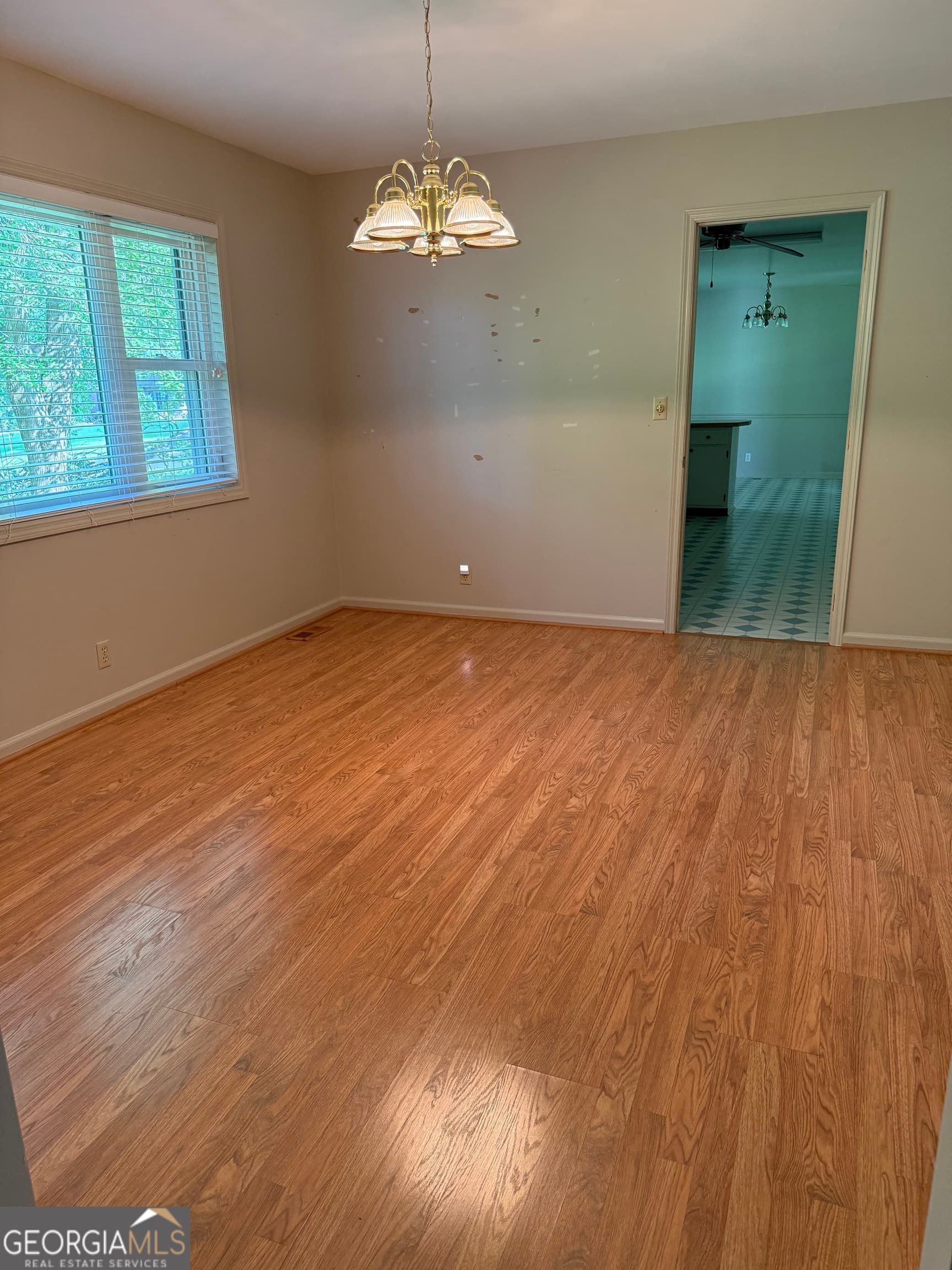 5 bedroom, 3 bathroom, 3,353 sq ft single family residence for sale at 1406 Maplewood Drive, Macon, GA 31210 — photo 5