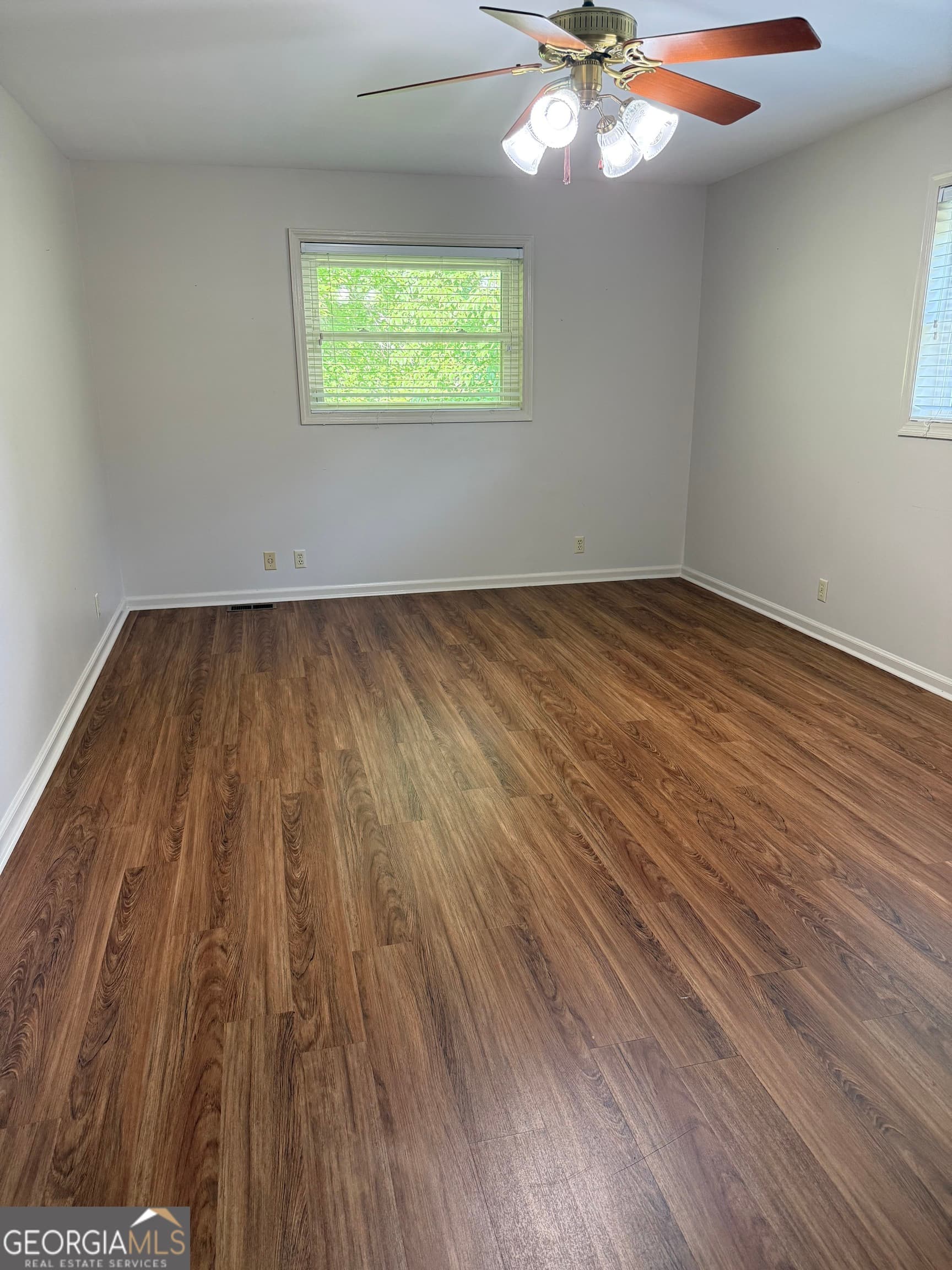 5 bedroom, 3 bathroom, 3,353 sq ft single family residence for sale at 1406 Maplewood Drive, Macon, GA 31210 — photo 8