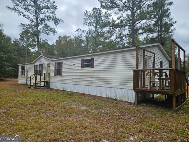 3 bedroom, 2 bathroom, 1,536 sq ft manufactured home,mobile home sold at 1377 Hillside Drive, Claxton, GA 30417