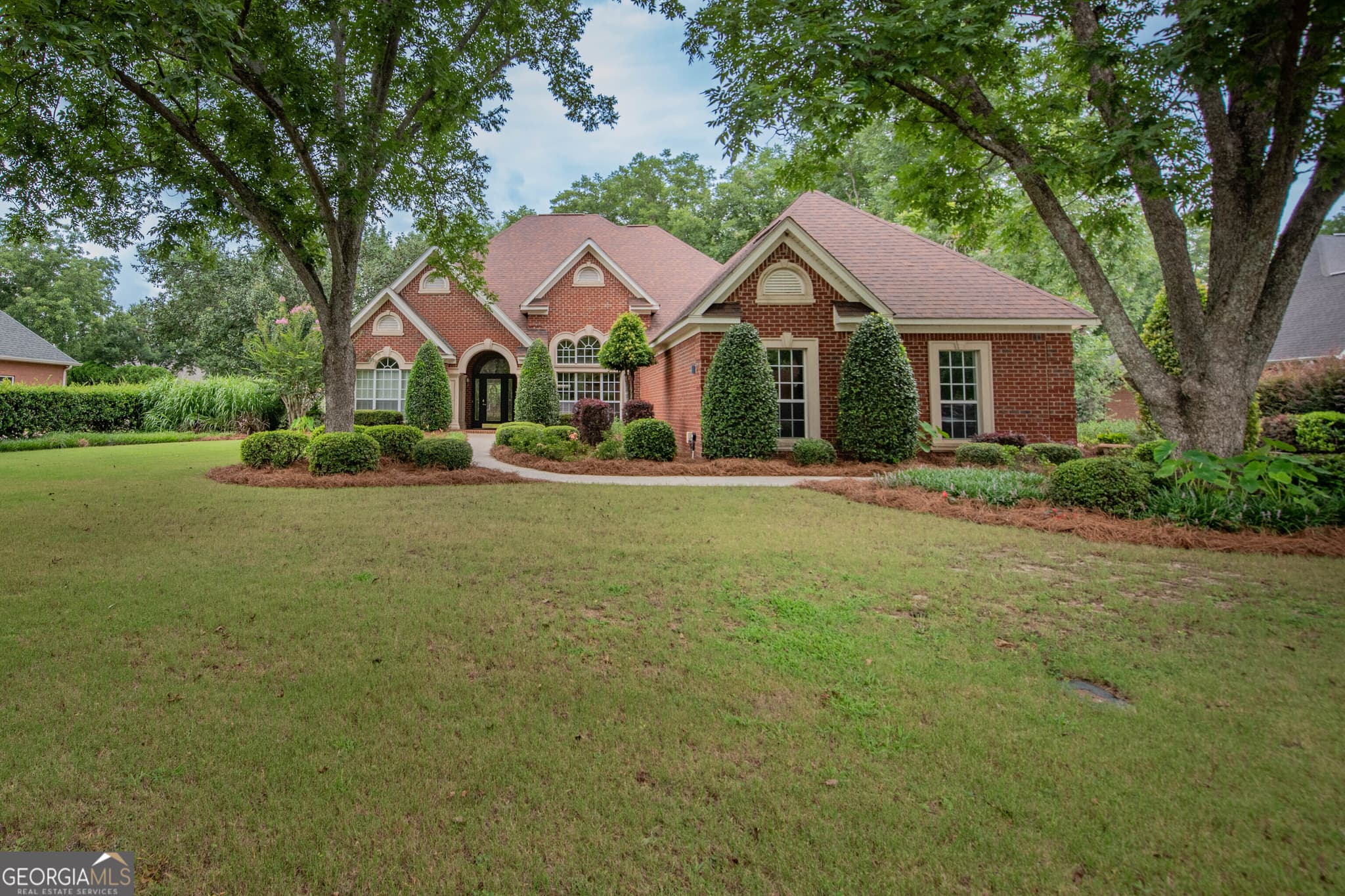 4 bedroom, 3.5 bathroom, 3,107 sq ft single family residence for sale at 107 Arbor Lane, Centerville, GA 31028