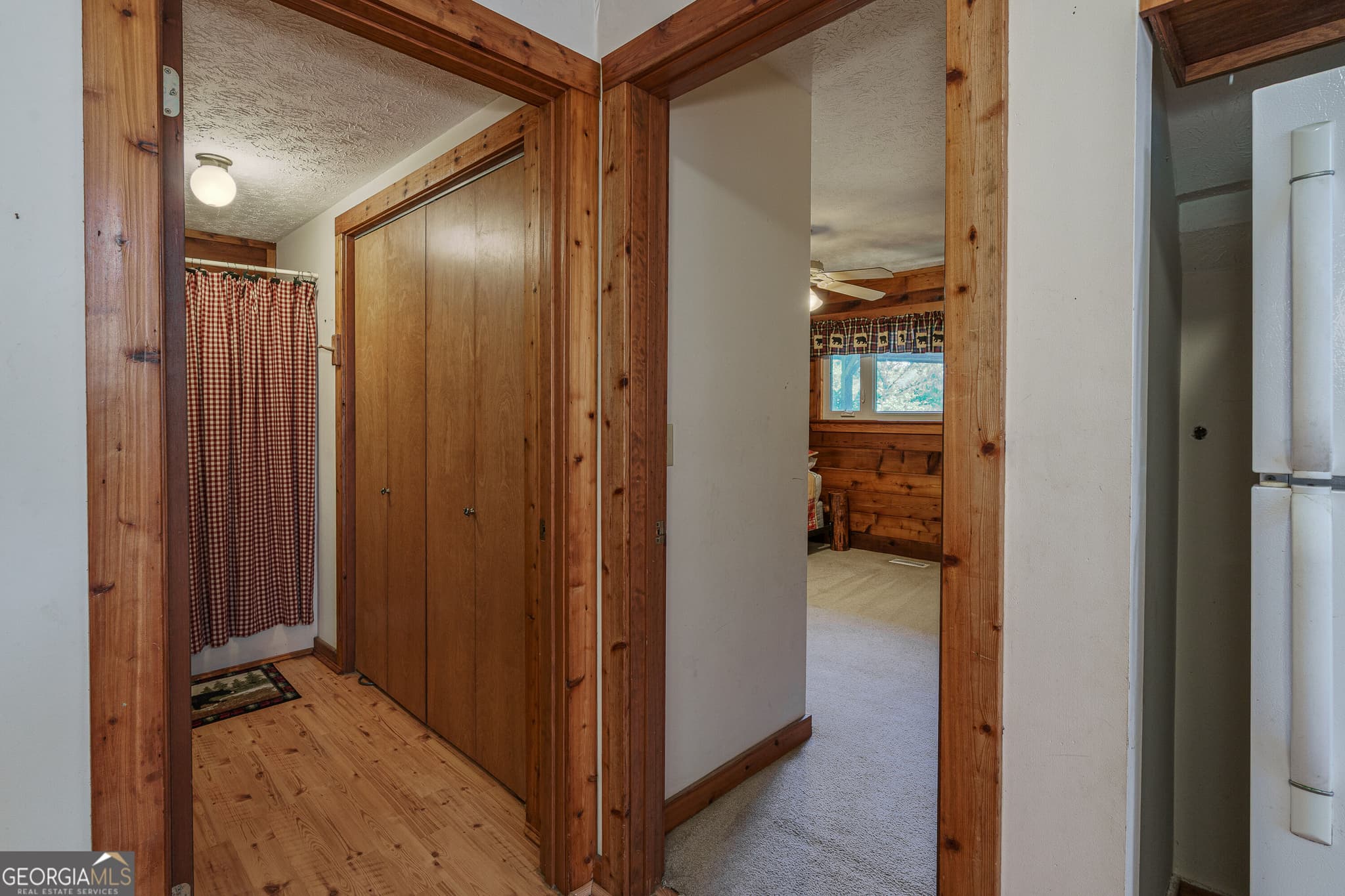 2 bedroom, 2 bathroom, 1,242 sq ft cabin,single family residence for sale at 525 Beaver Ridge Road, Murphy, NC 28906 — photo 10