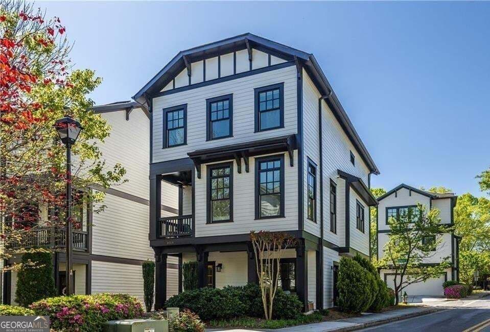 4 bedroom, 4 bathroom, 2,036 sq ft single family residence for sale at 1014 Braeburn Lane, Decatur, GA 30030 — photo 2