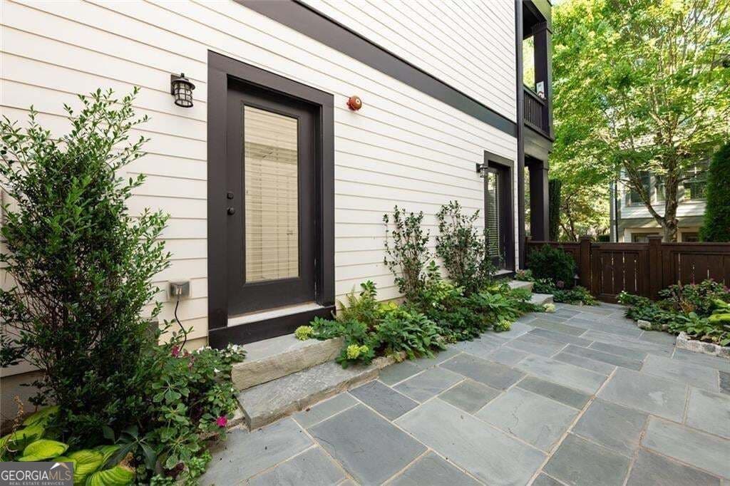 4 bedroom, 4 bathroom, 2,036 sq ft single family residence for sale at 1014 Braeburn Lane, Decatur, GA 30030 — photo 4