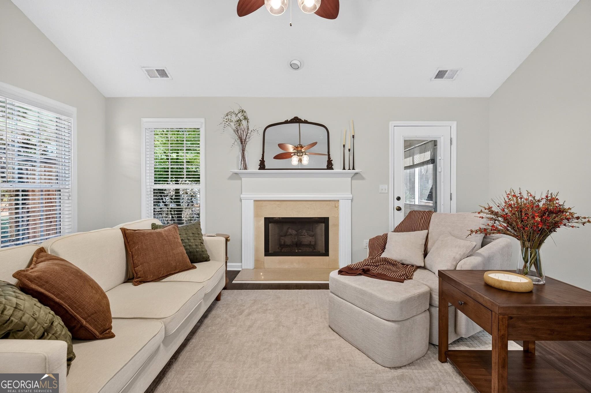 3 bedroom, 2 bathroom, 1,350 sq ft single family residence for sale at 115 Hunterian Place, Newnan, GA 30265 — photo 7