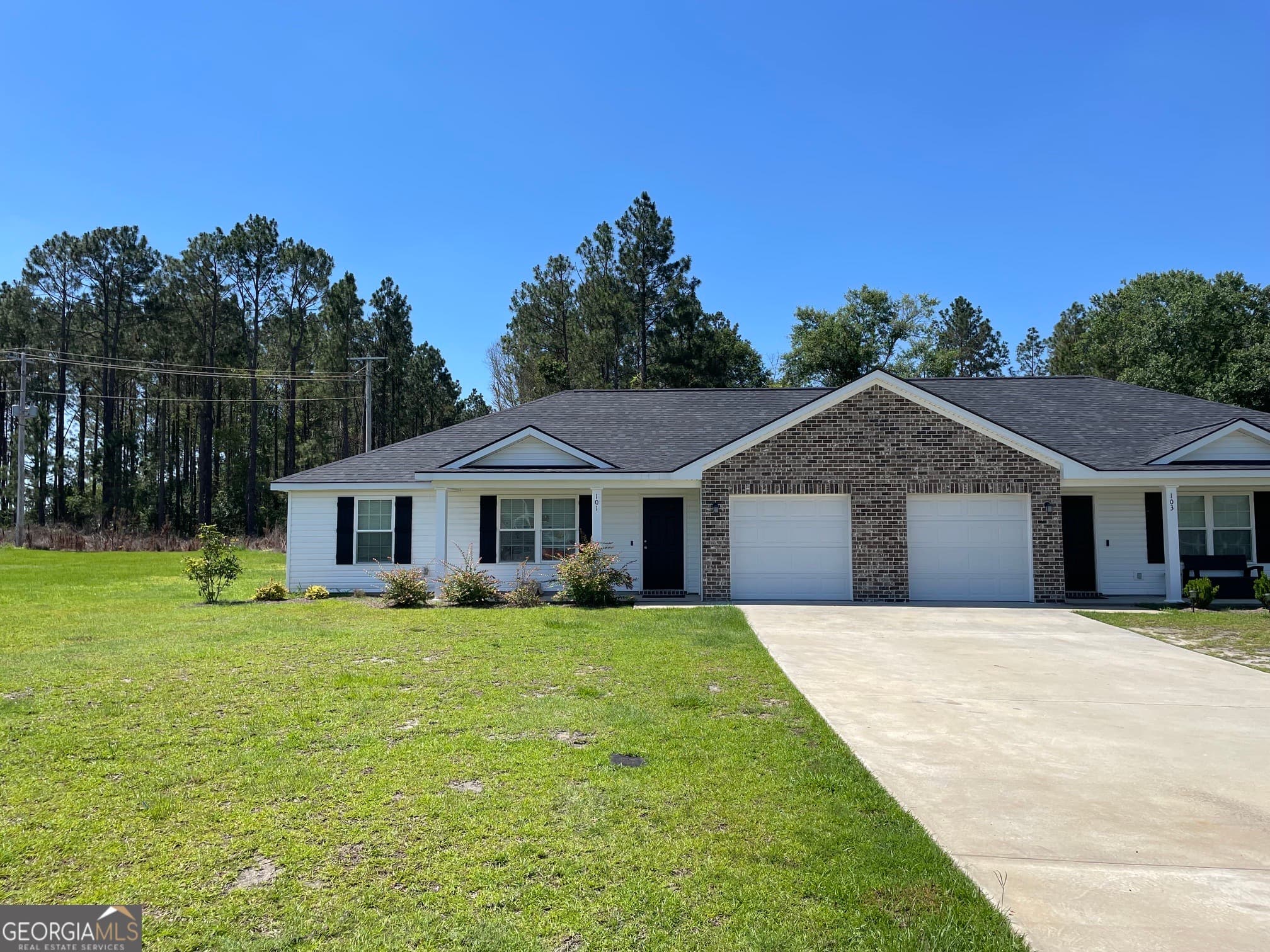3 bedroom, 2 bathroom, 1,362 sq ft townhouse sold at 101 Callaway Crescent, Statesboro, GA 30458