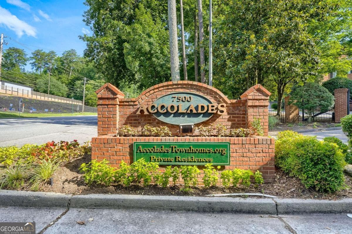 2 bedroom, 2.5 bathroom, 1,478 sq ft townhouse for sale at 7500 Roswell Road 47, Sandy Springs, GA 30350 — photo 1 of 1