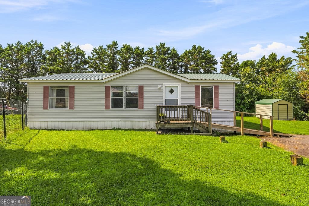 3 bedroom, 2 bathroom, 1,344 sq ft manufactured home,single family residence for sale at 2092 Sand Rock Avenue, Sand Rock, AL 35983