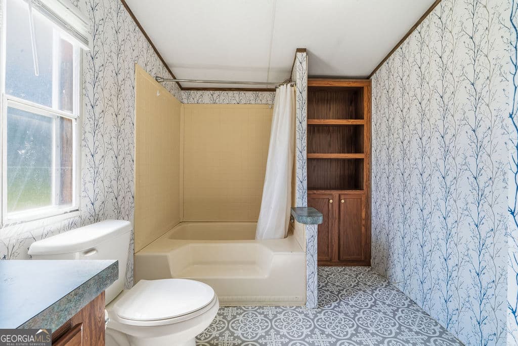 3 bedroom, 2 bathroom, 1,344 sq ft manufactured home,single family residence for sale at 2092 Sand Rock Avenue, Sand Rock, AL 35983 — photo 10