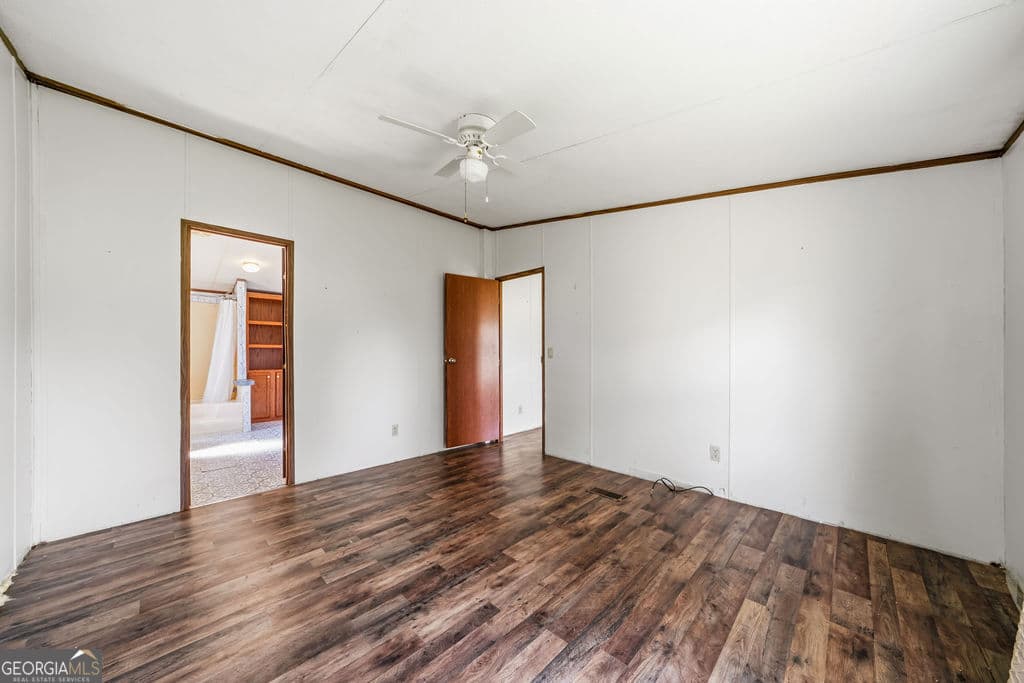 3 bedroom, 2 bathroom, 1,344 sq ft manufactured home,single family residence for sale at 2092 Sand Rock Avenue, Sand Rock, AL 35983 — photo 8