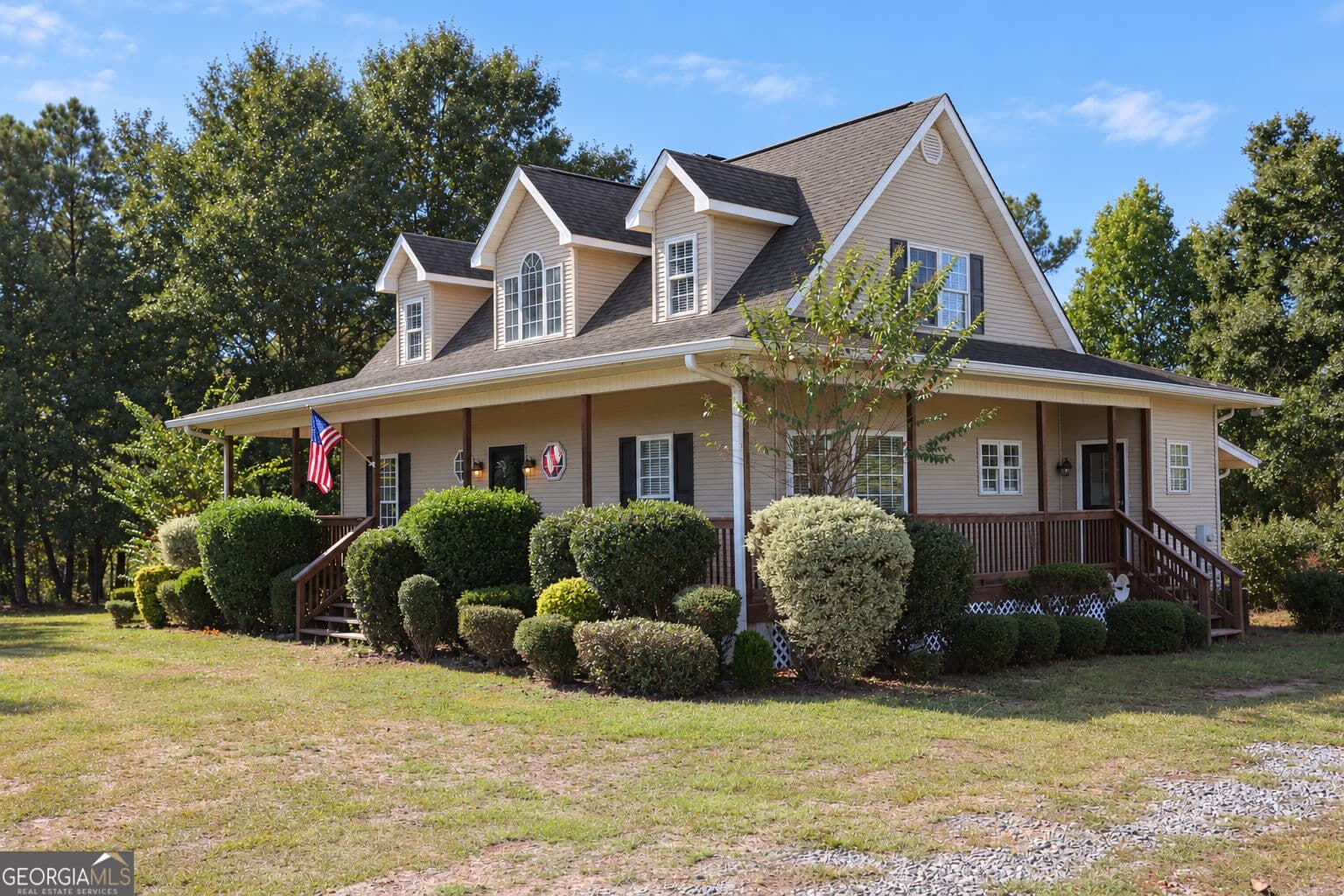 4 bedroom, 2.5 bathroom, 2,175 sq ft single family residence for sale at 174 Rifle Range Road, Gray, GA 31032 — photo 2
