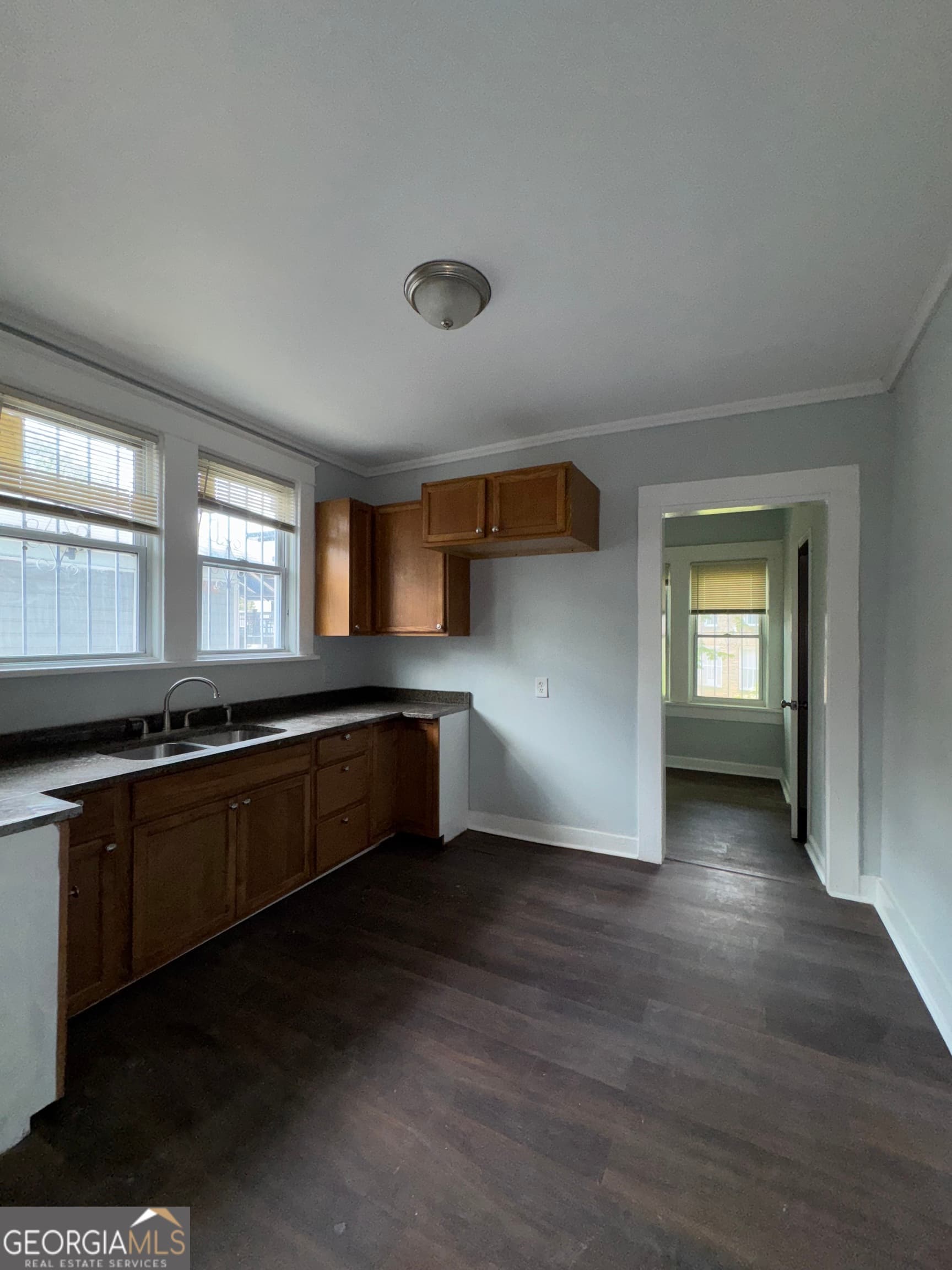 5 bedroom, 3 bathroom, 1,700 sq ft single family residence for rent at 1462 Lucile Avenue, Atlanta, GA 30310 for $2,300 a month — photo 9