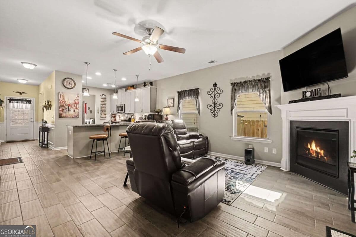 3 bedroom, 2.5 bathroom, 2,210 sq ft single family residence for sale at 121 Prominence Court, Canton, GA 30114 — photo 7