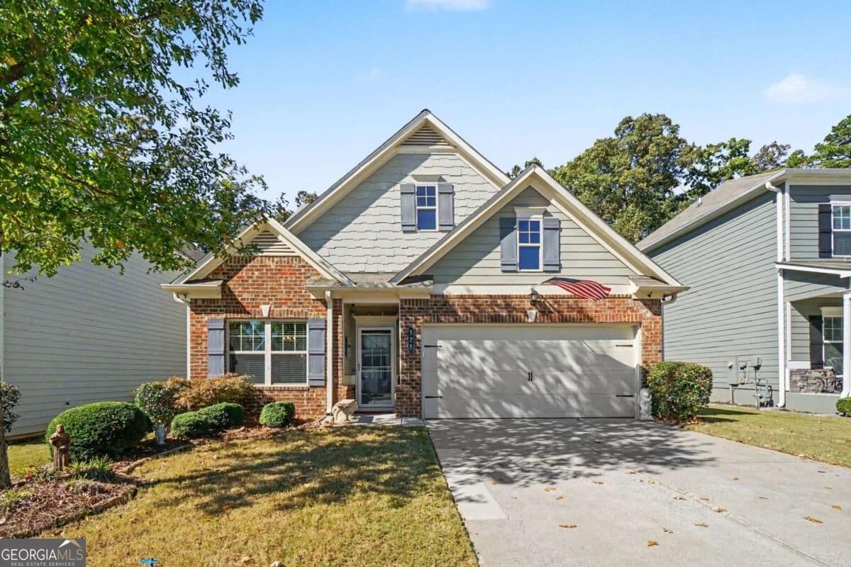 3 bedroom, 2.5 bathroom, 2,210 sq ft single family residence for sale at 121 Prominence Court, Canton, GA 30114