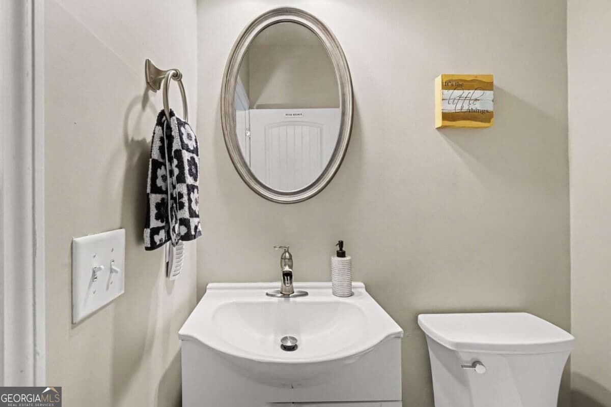 3 bedroom, 2.5 bathroom, 2,210 sq ft single family residence for sale at 121 Prominence Court, Canton, GA 30114 — photo 9