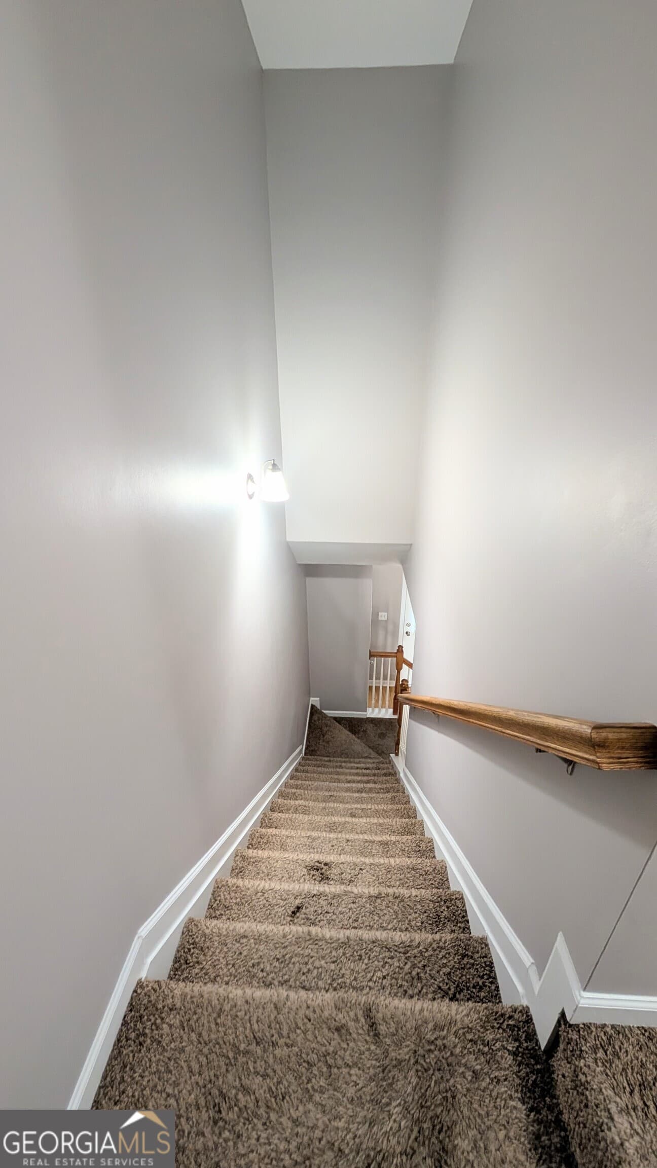 3 bedroom, 3.5 bathroom, 2,476 sq ft townhouse for sale at 3150 Thorngate Court, Snellville, GA 30078 — photo 10