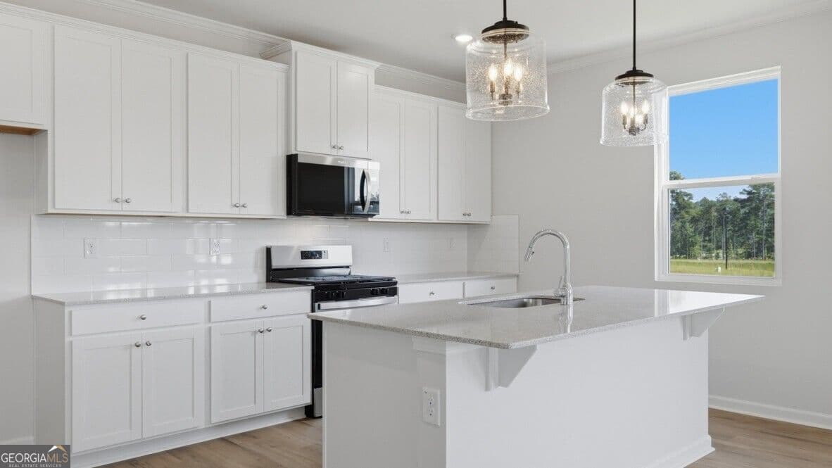 4 bedroom, 3.5 bathroom, 2,890 sq ft single family residence for sale at 211 Plantain Drive, Villa Rica, GA 30180 — photo 7