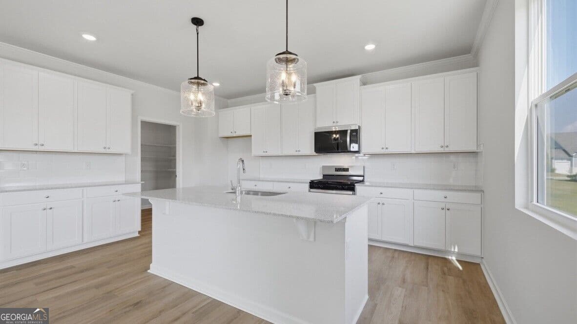 4 bedroom, 3.5 bathroom, 2,890 sq ft single family residence for sale at 211 Plantain Drive, Villa Rica, GA 30180 — photo 9