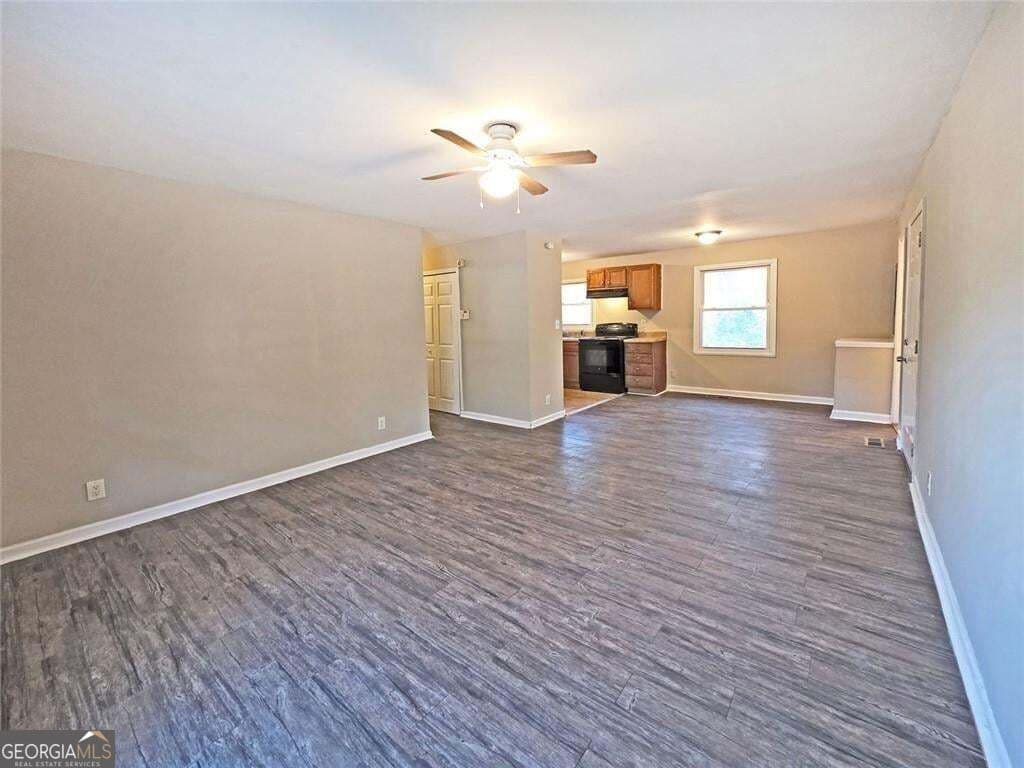 3 bedroom, 2 bathroom, 1,100 sq ft single family residence for sale at 2332 Baywood Drive, Atlanta, GA 30315 — photo 5