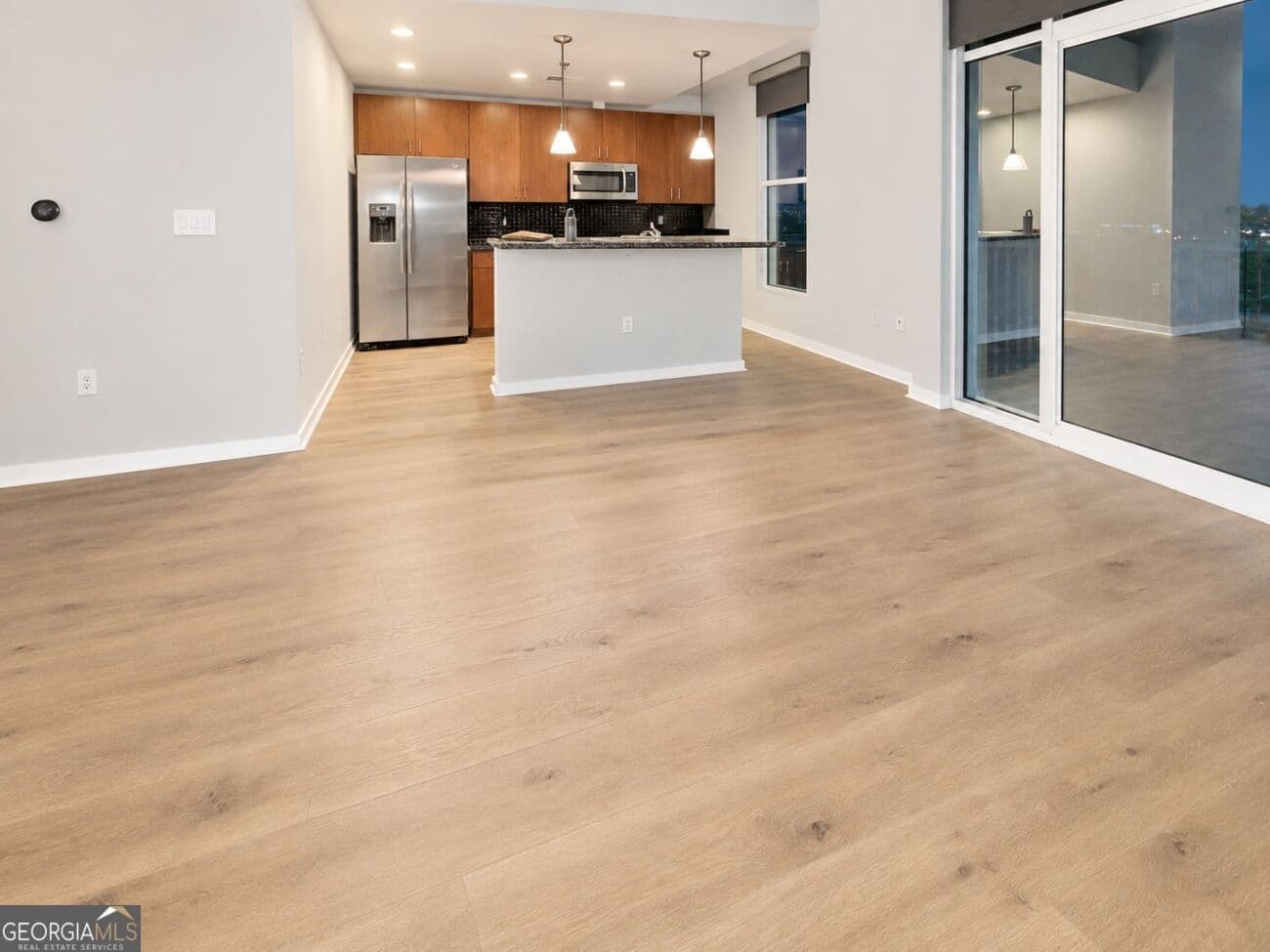 1 bedroom, 1 bathroom, 792 sq ft condominium for sale at 250 Pharr Road 1914, Atlanta, GA 30305 — photo 7