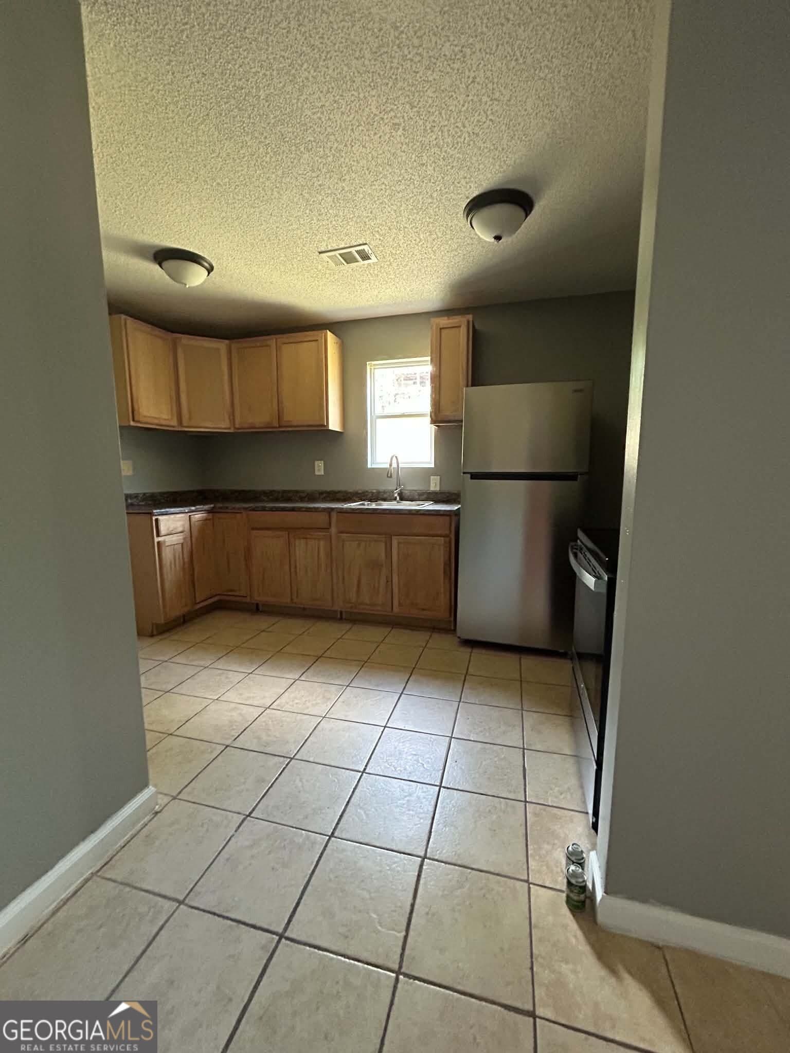 3 bedroom, 2 bathroom, 1,242 sq ft single family residence for rent at 460 Elm Street, Macon, GA 31201 for $1,300 a month — photo 9