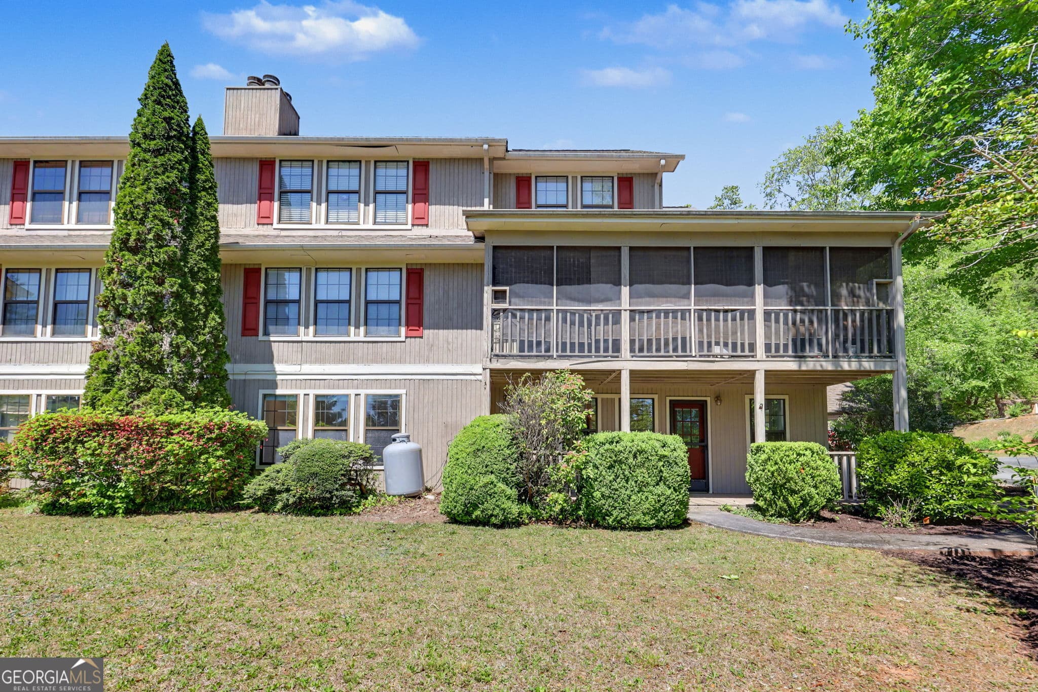 2 bedroom, 2 bathroom, 1,500 sq ft condominium under contract at 80 Stirling Lane 2, Clayton, GA 30525 — photo 5