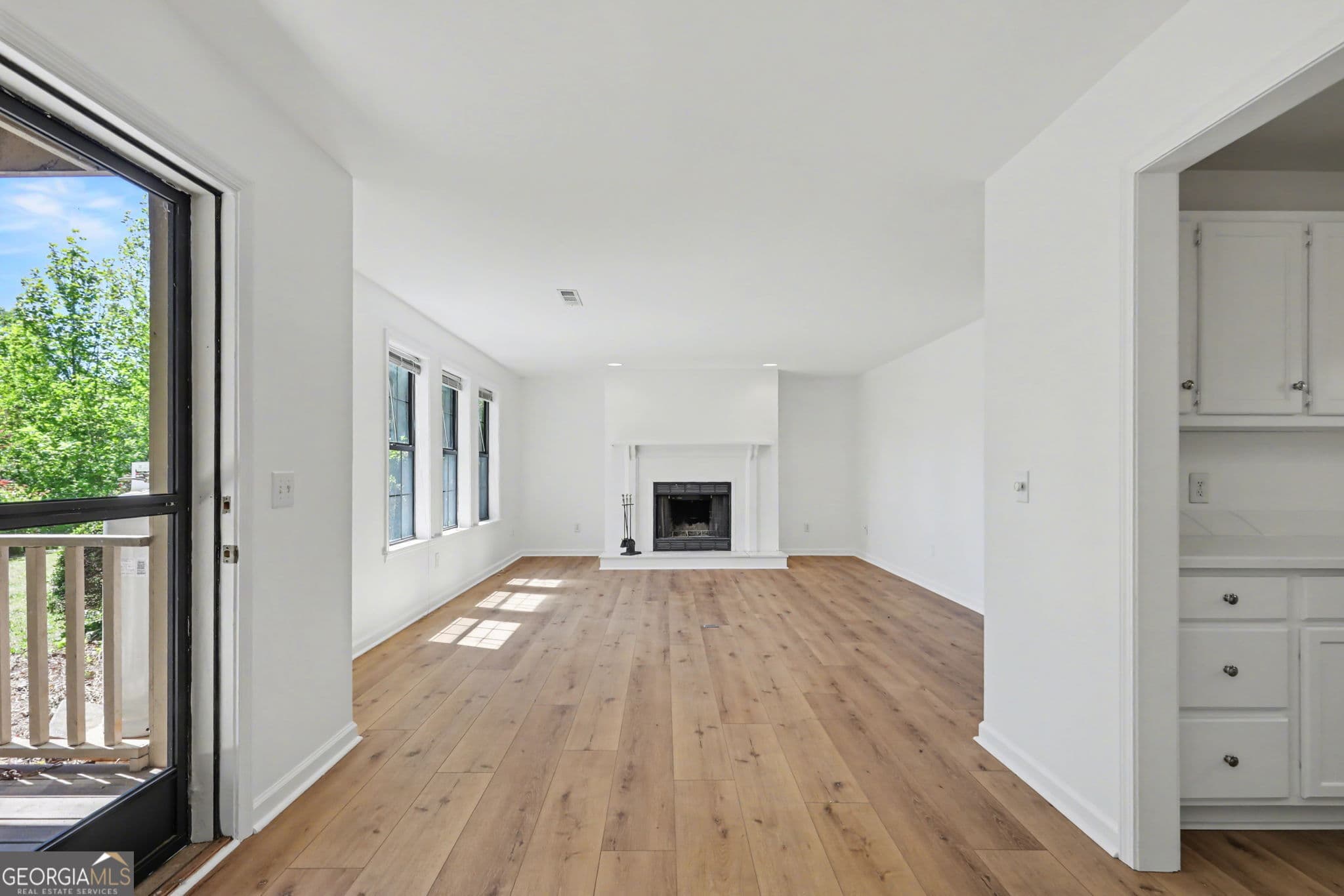 2 bedroom, 2 bathroom, 1,500 sq ft condominium under contract at 80 Stirling Lane 2, Clayton, GA 30525 — photo 8